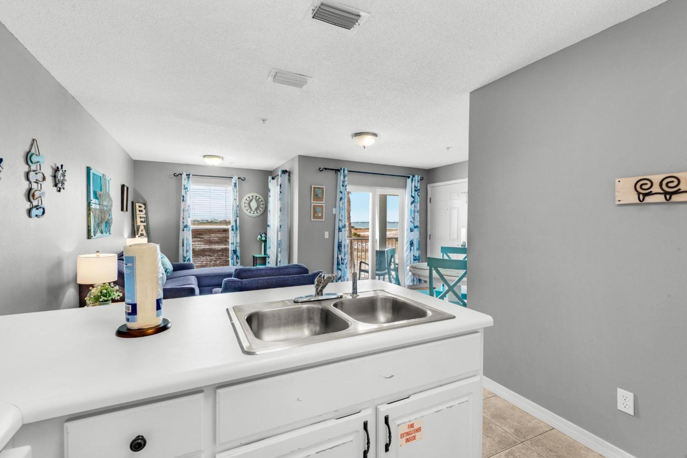 Studio Apartment photo 1