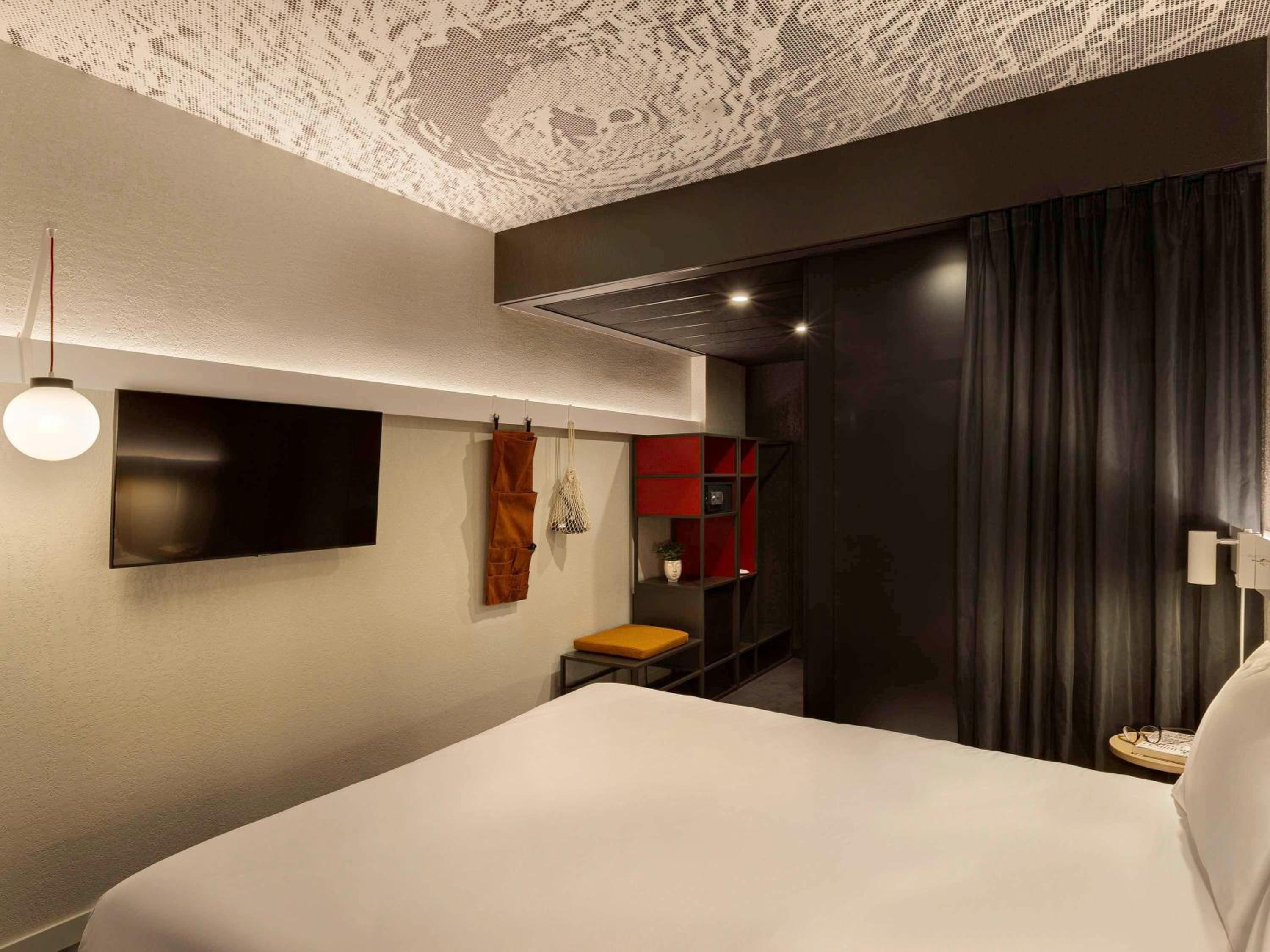 Standard Double Room - Photo 7