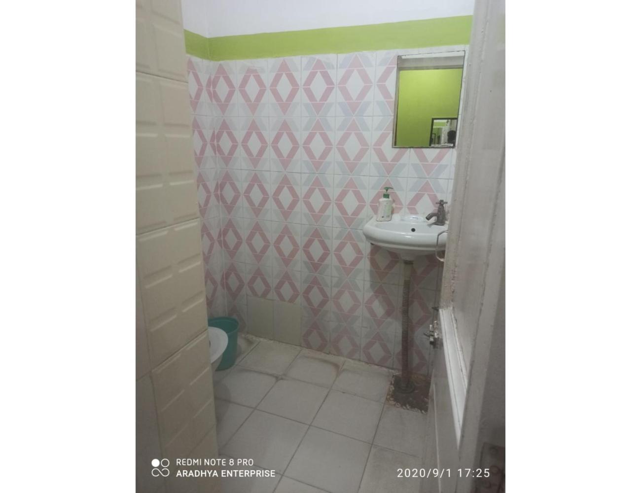 Deluxe Room - Photo 6
