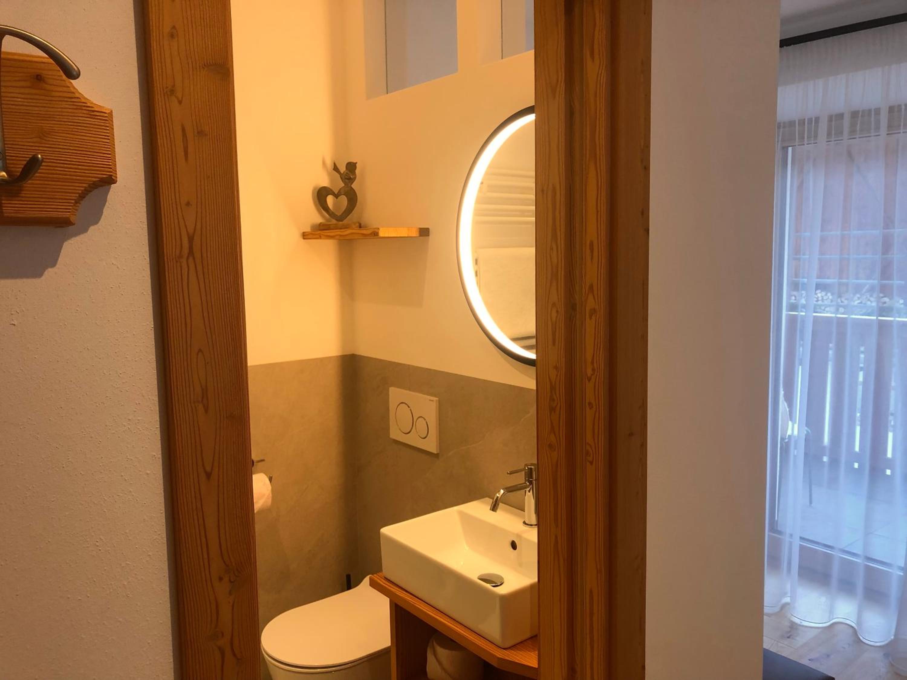 Deluxe Double Room with Extra Bed photo 2