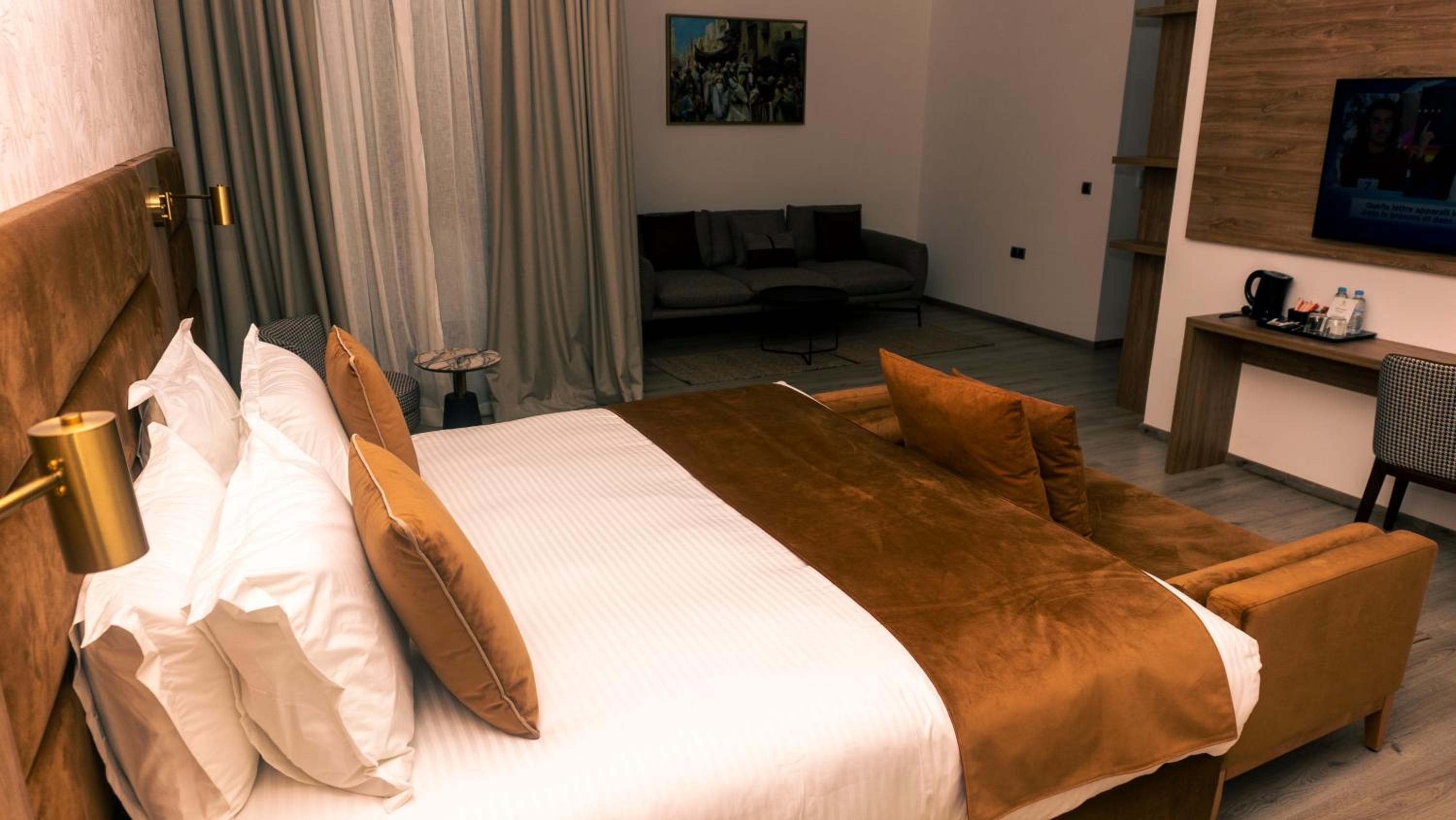 Suite with Garden View - Photo 10