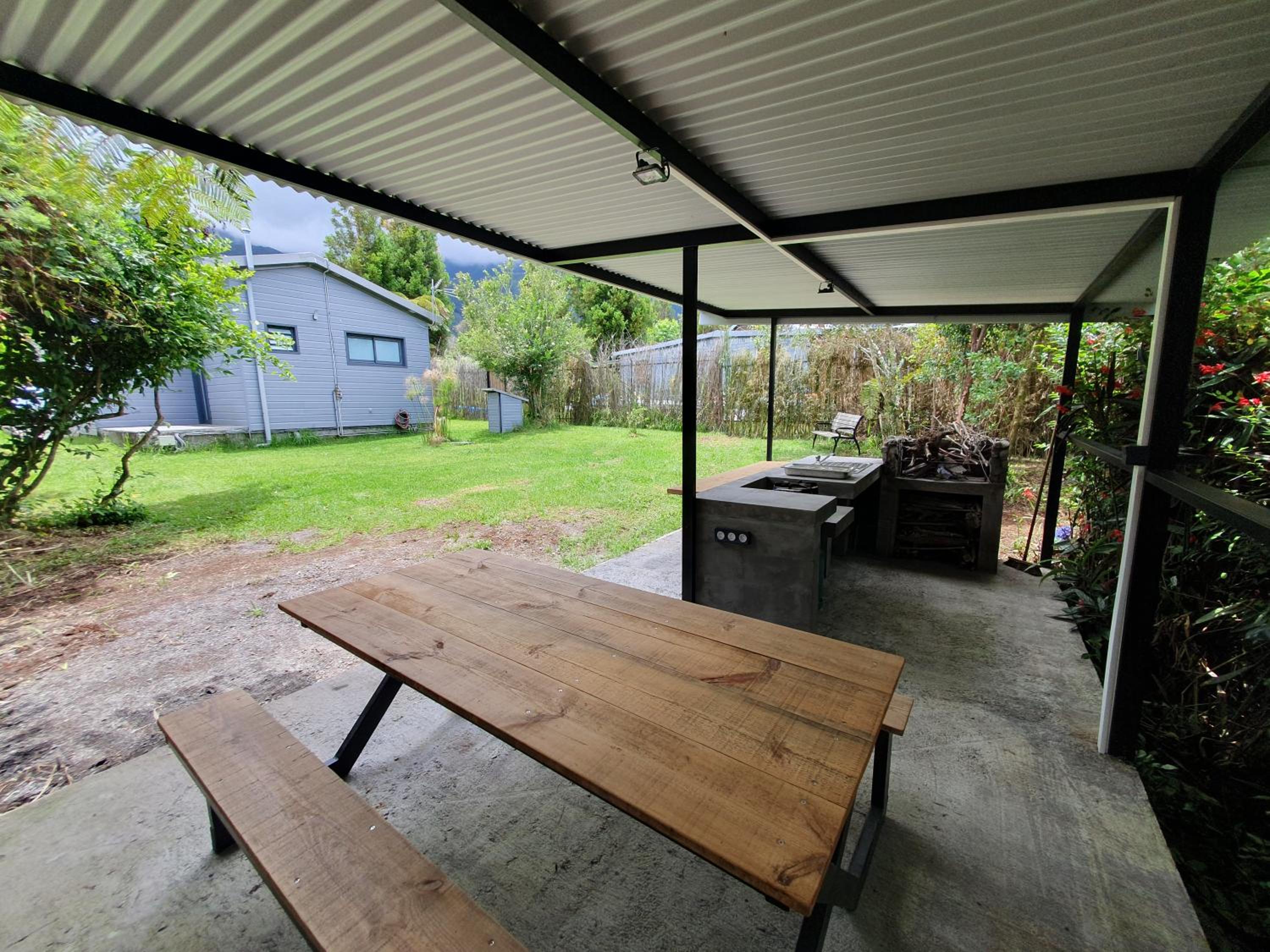 Two-Bedroom House - Photo 20