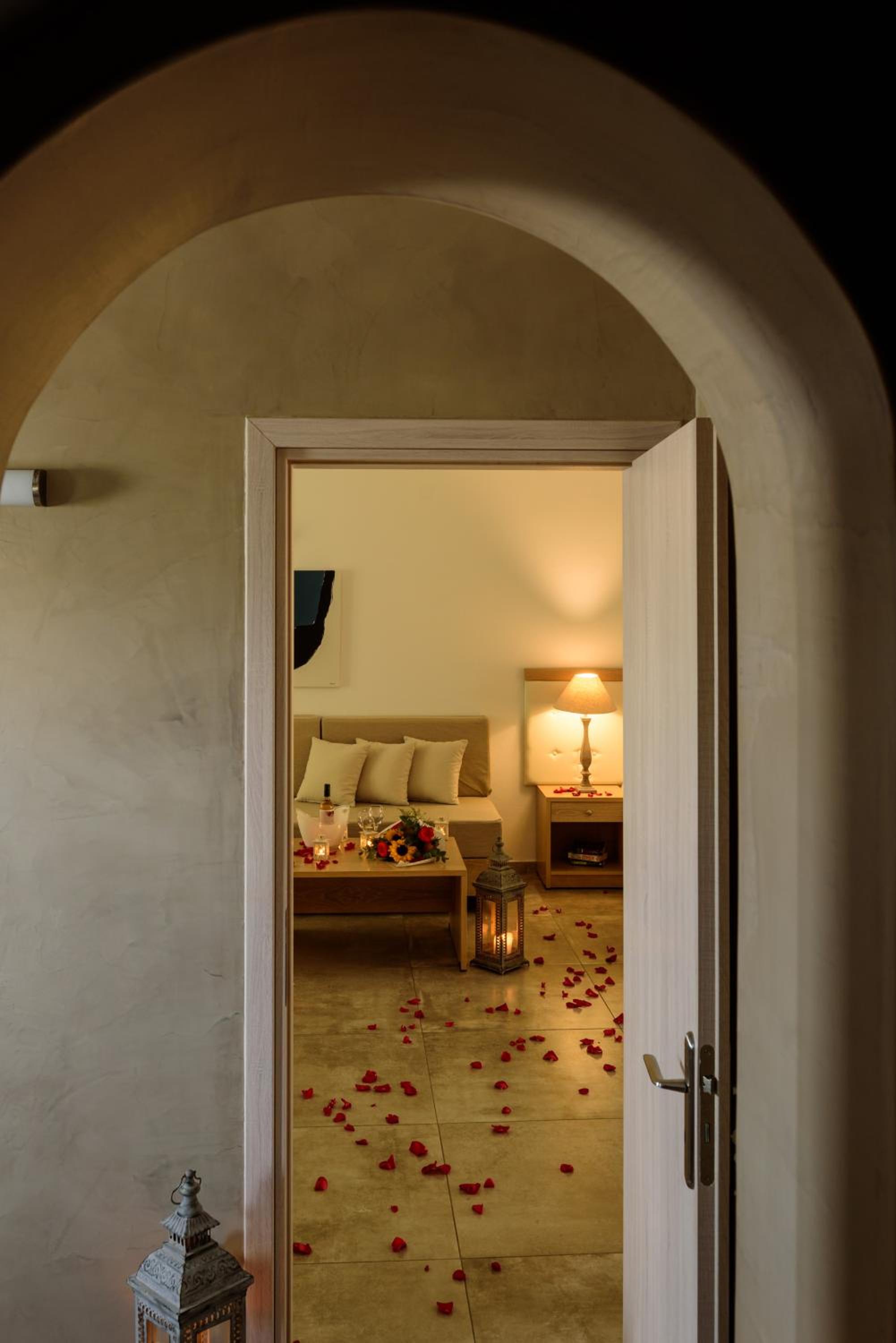 Junior Suite with Sea View and Outdoor Hot Tub