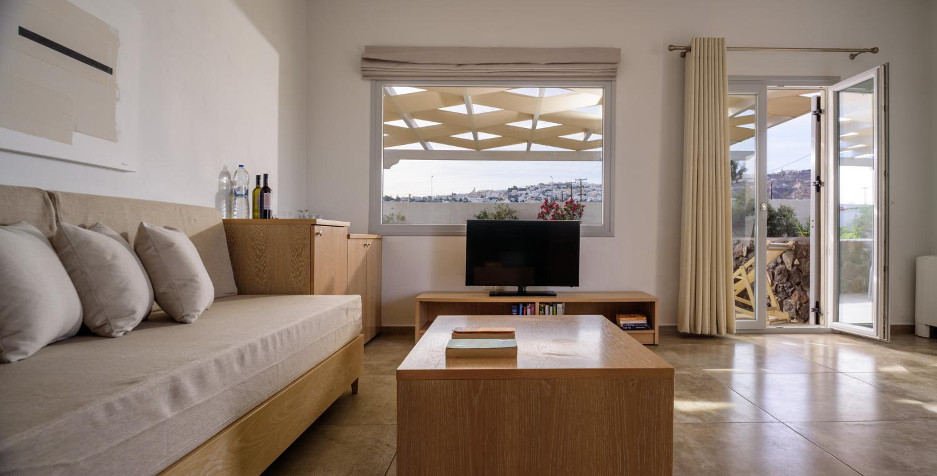 Superior Suite - Photo 33