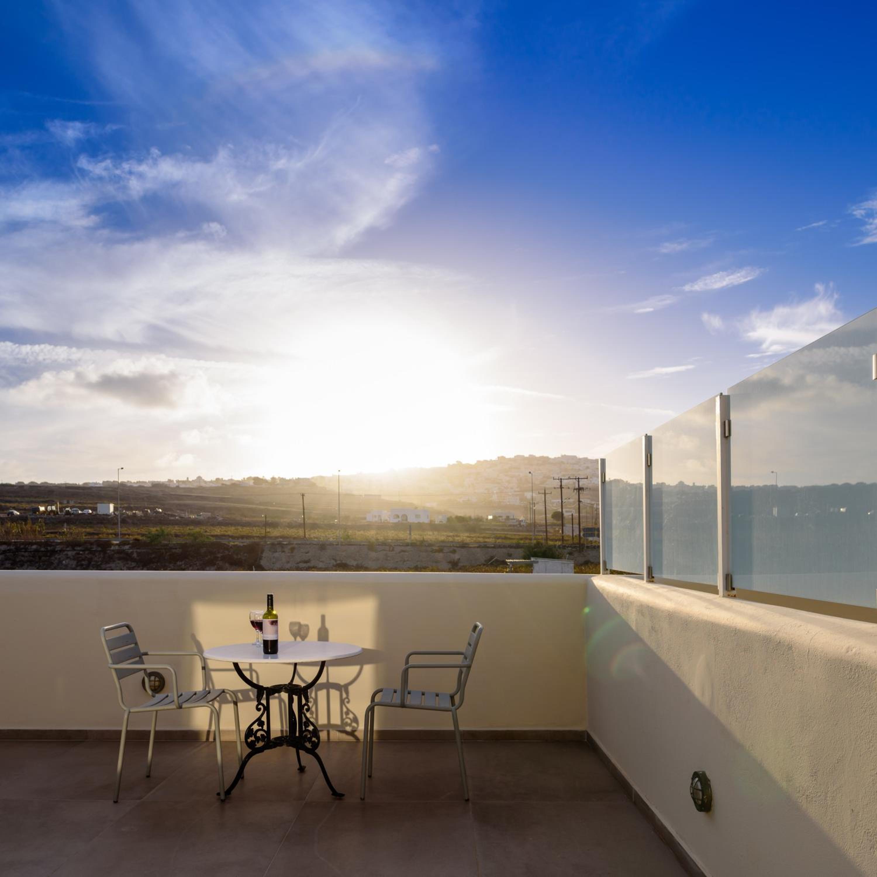 Loft Suite with Outdoor Hot Tub - Photo 50
