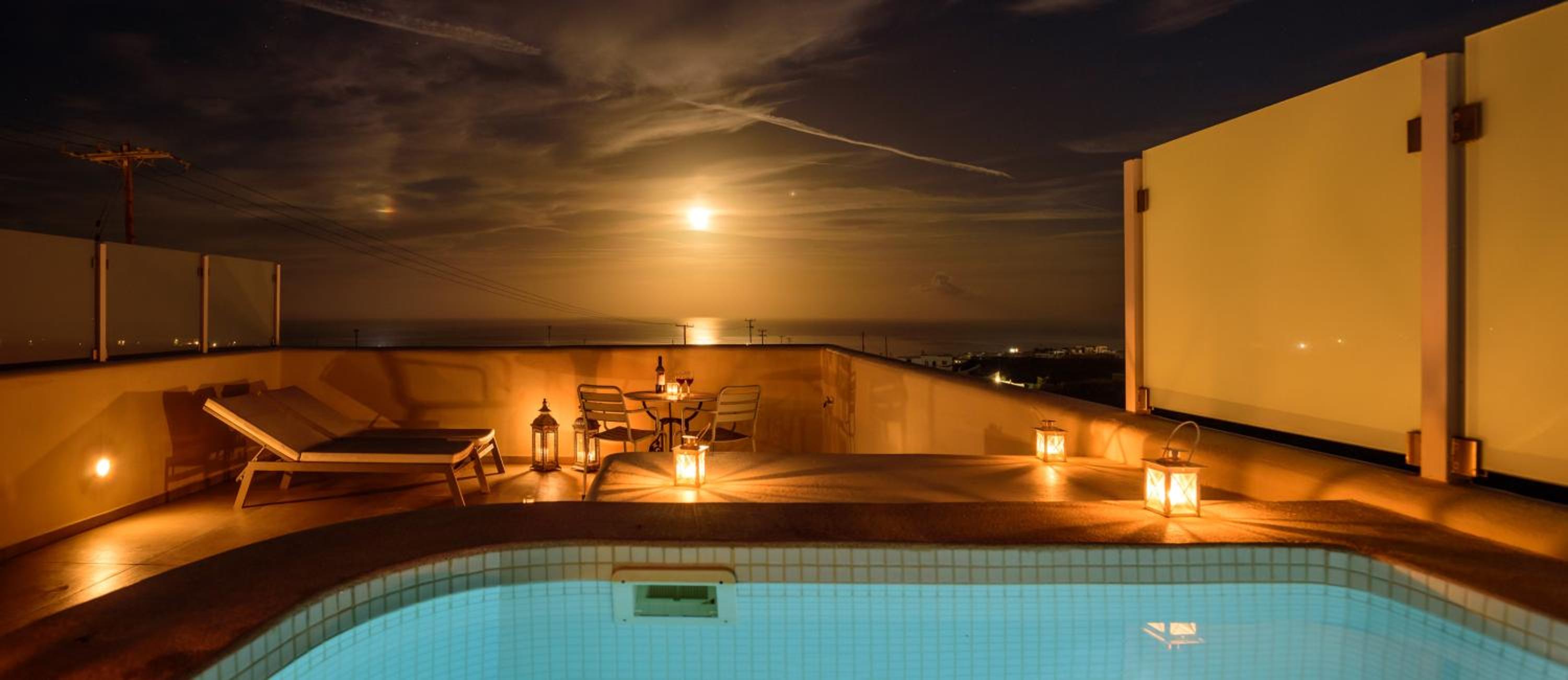 Loft Suite with Outdoor Hot Tub - Photo 52