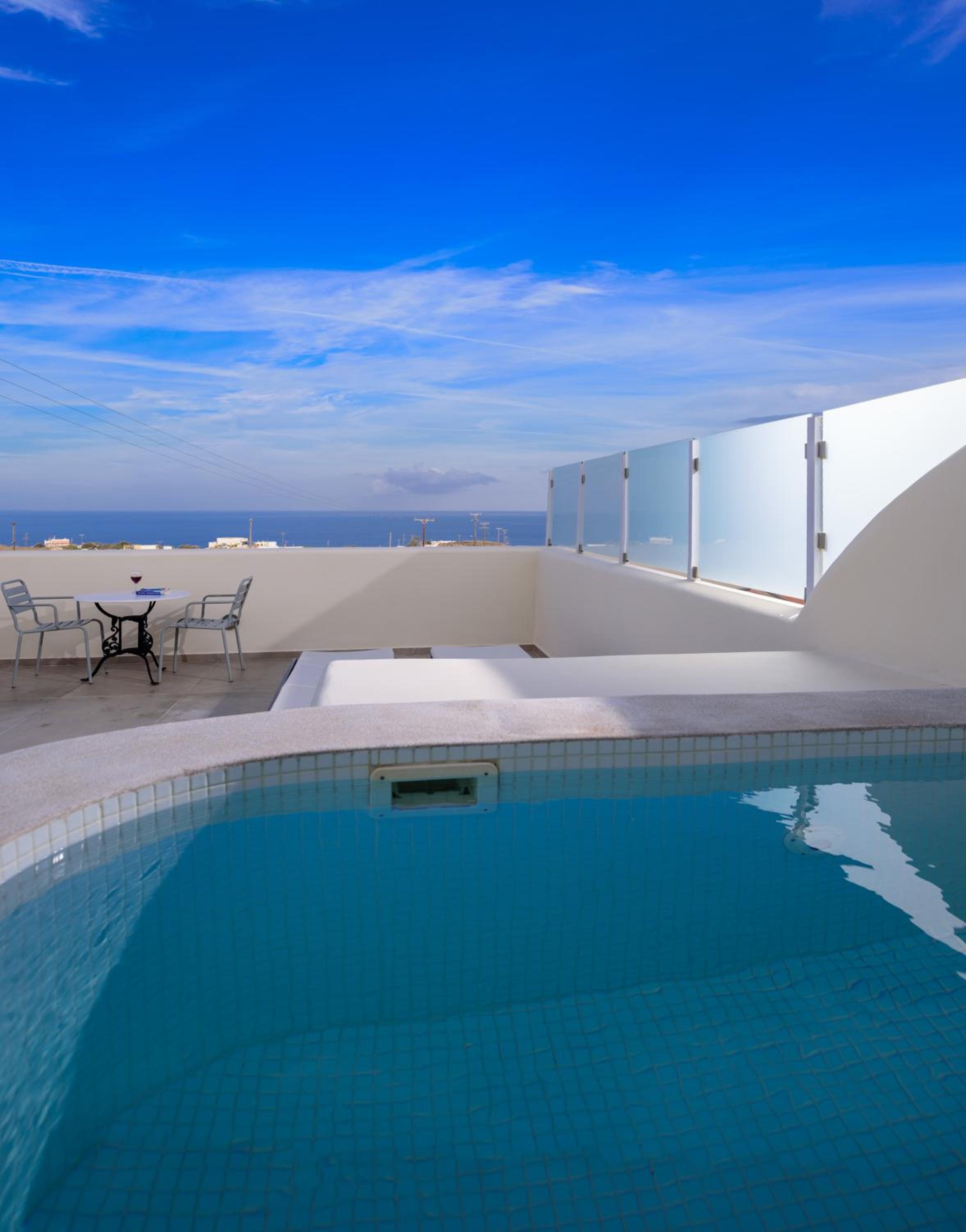 Loft Suite with Outdoor Hot Tub - Photo 10
