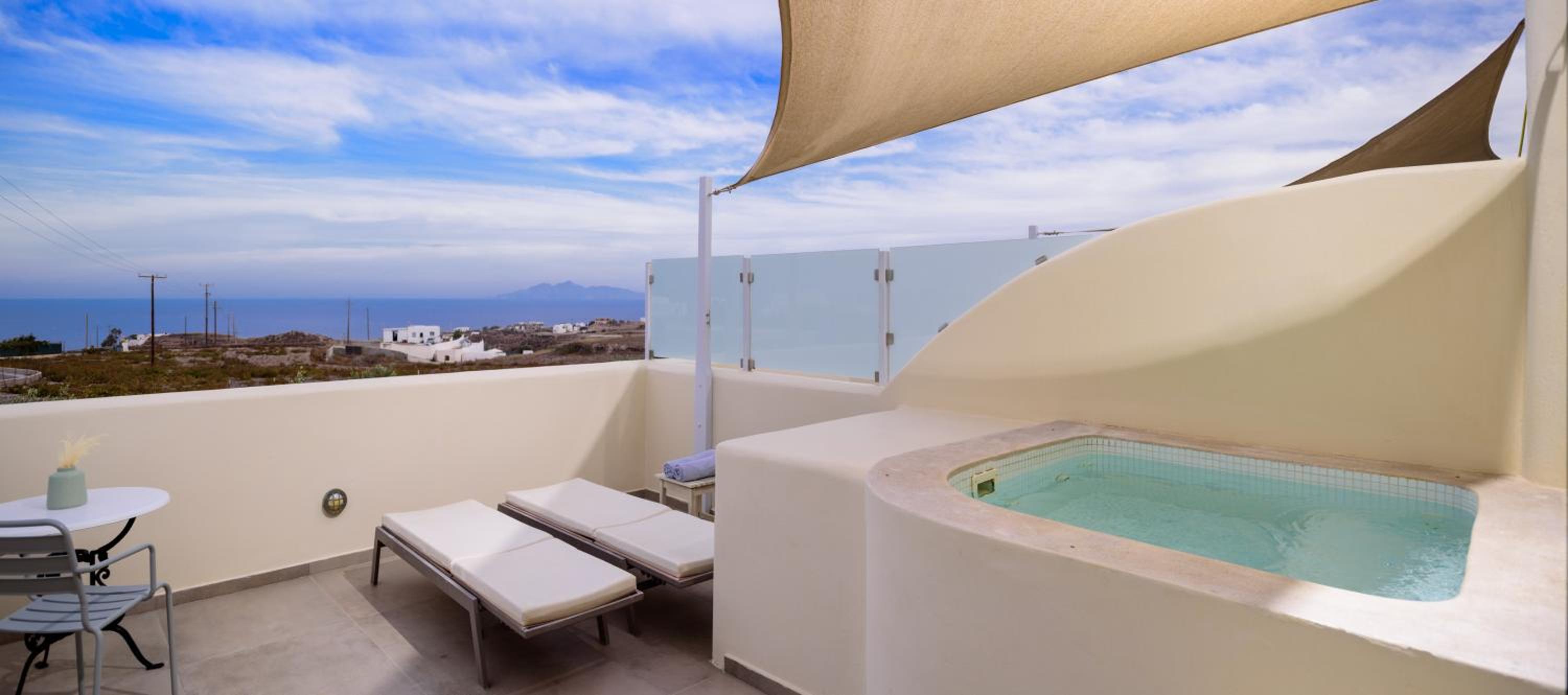 Loft Suite with Outdoor Hot Tub - Photo 13