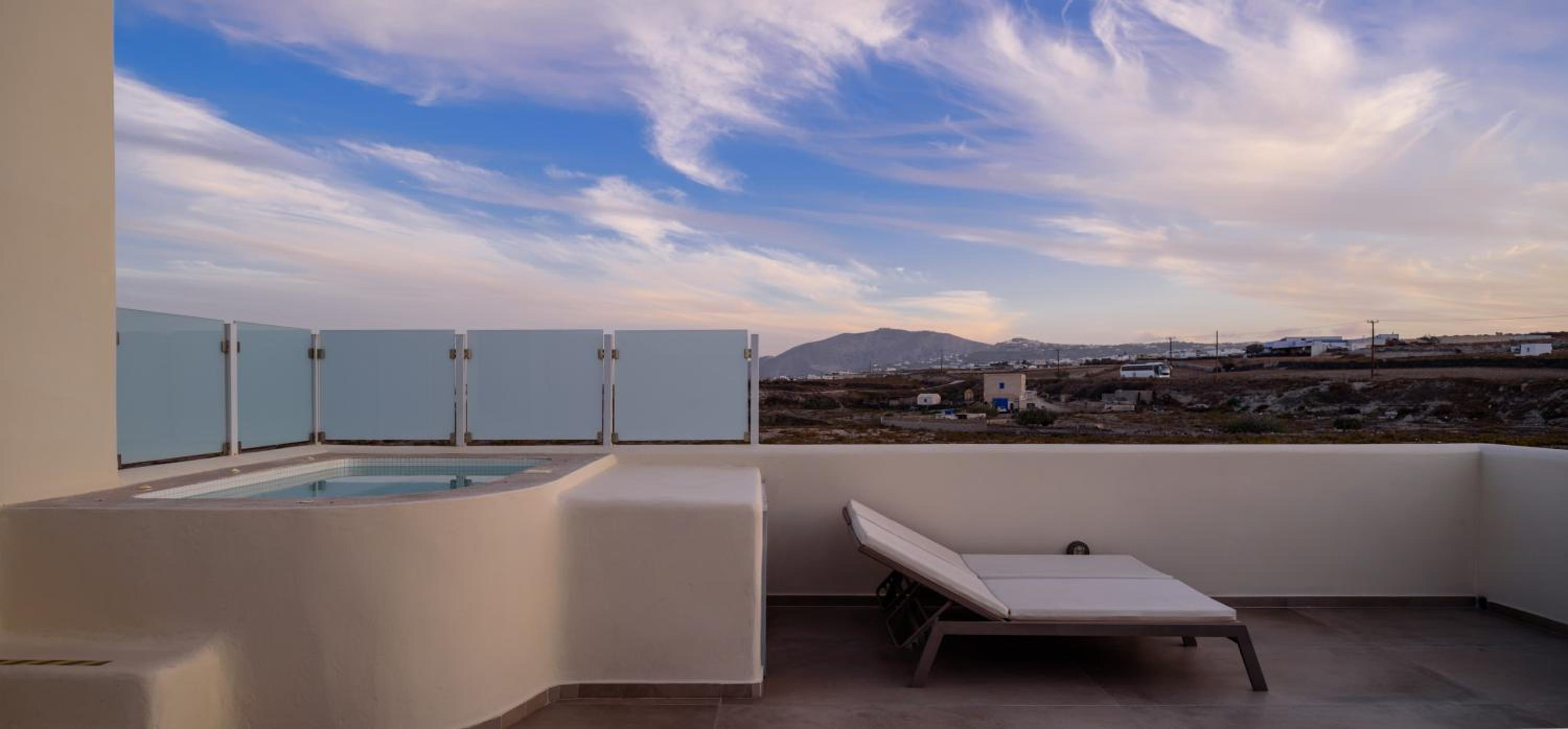 Loft Suite with Outdoor Hot Tub - Photo 15