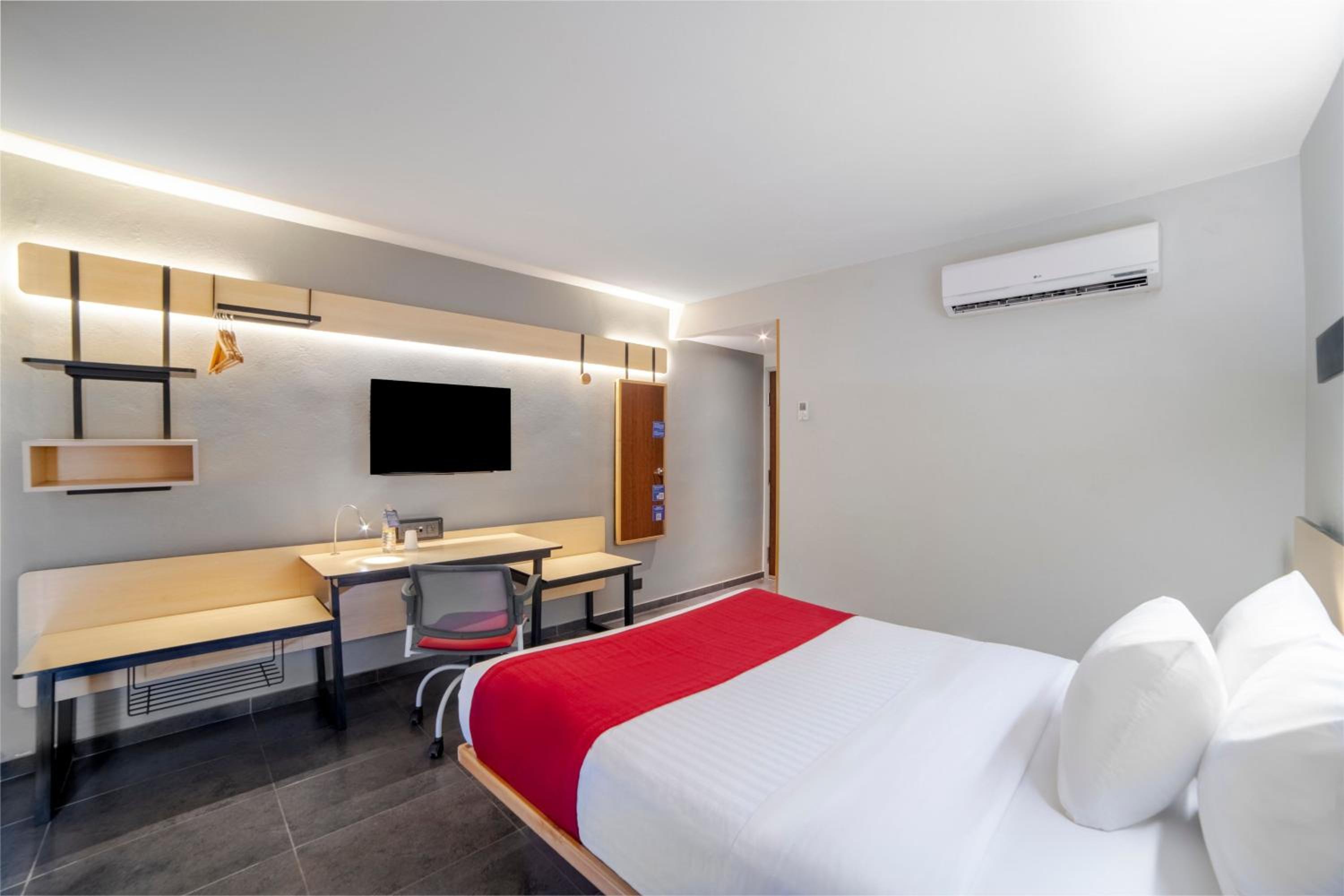 Queen Room