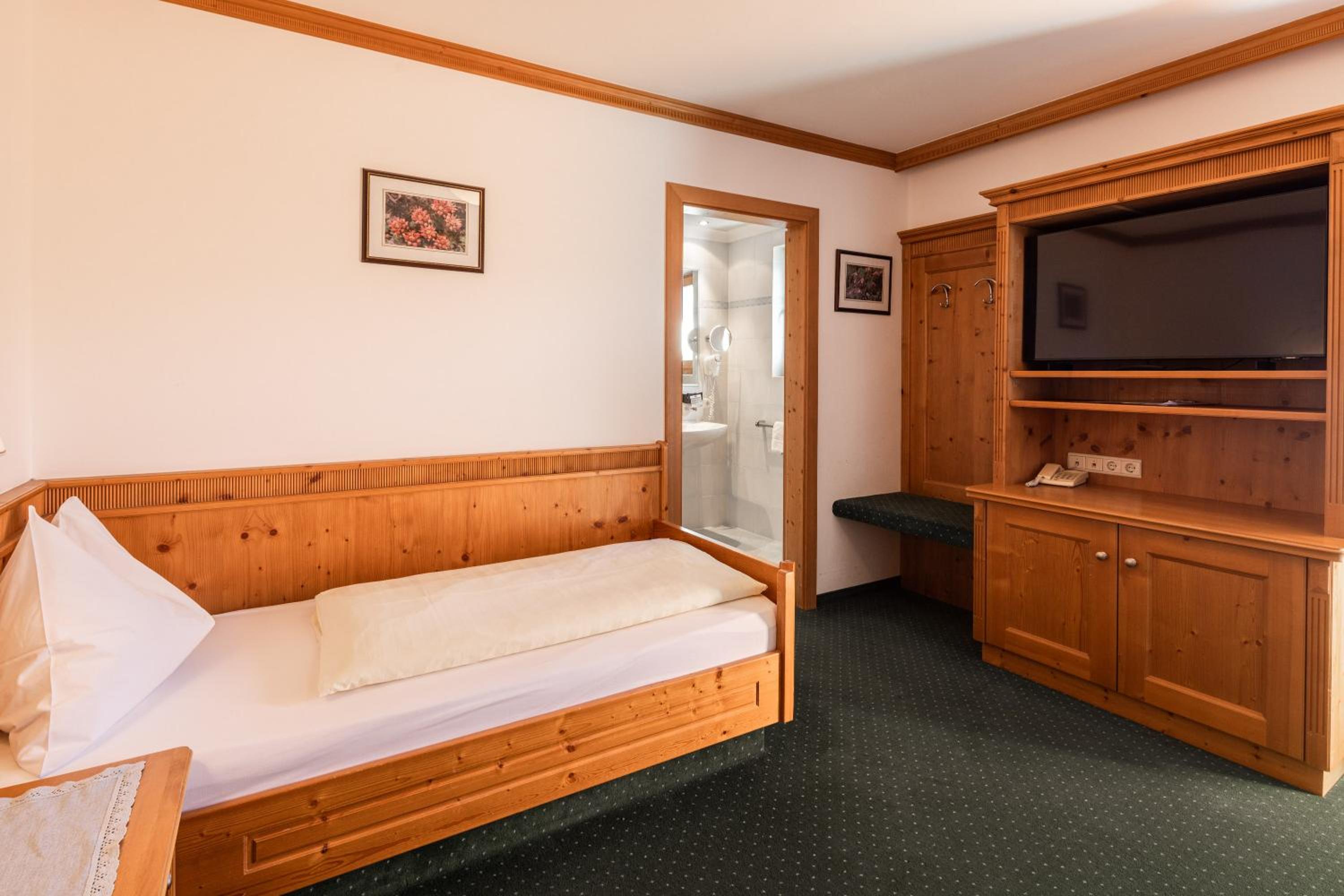 Superior Single Room photo 2