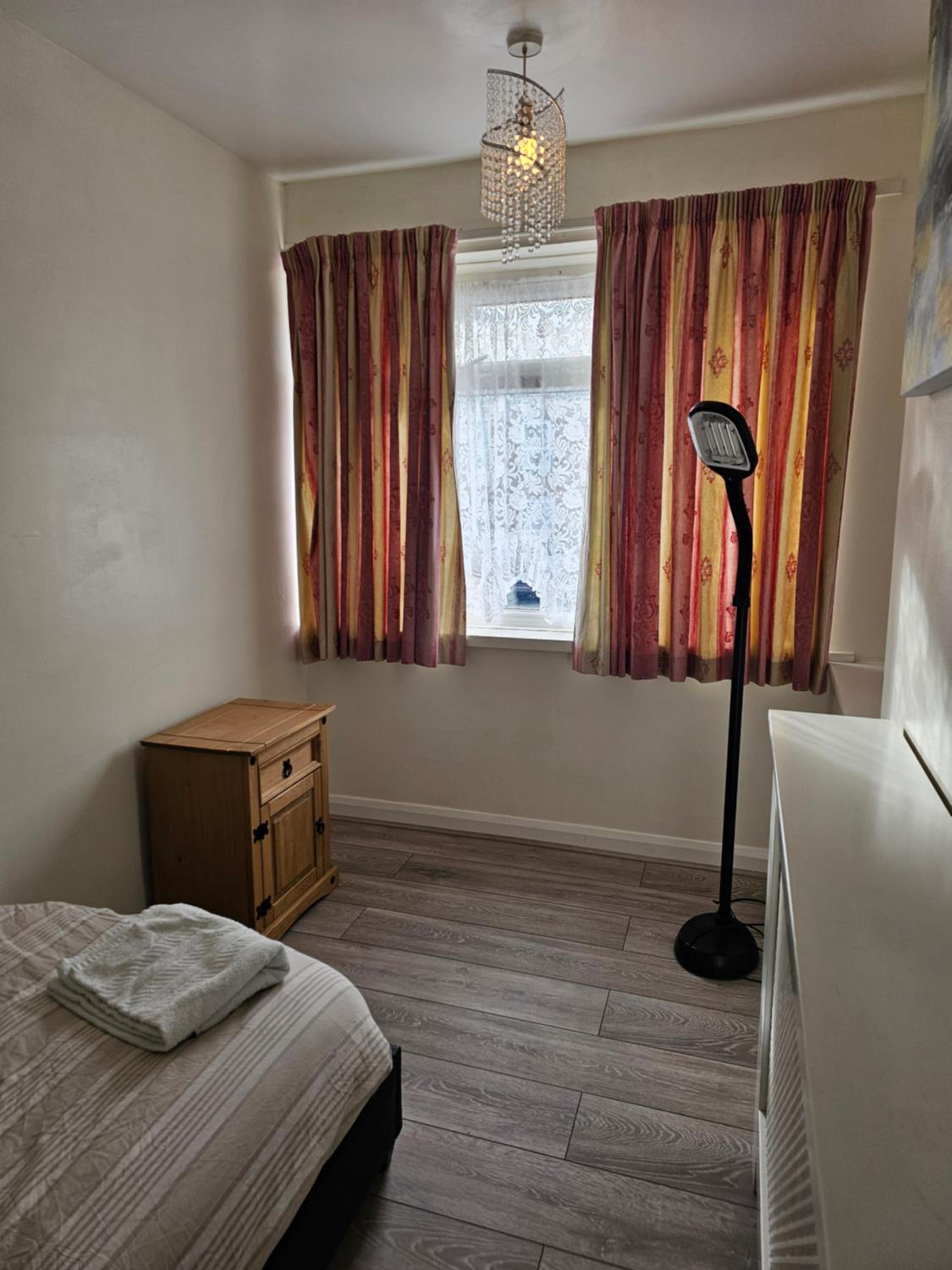 Three-Bedroom House photo 3