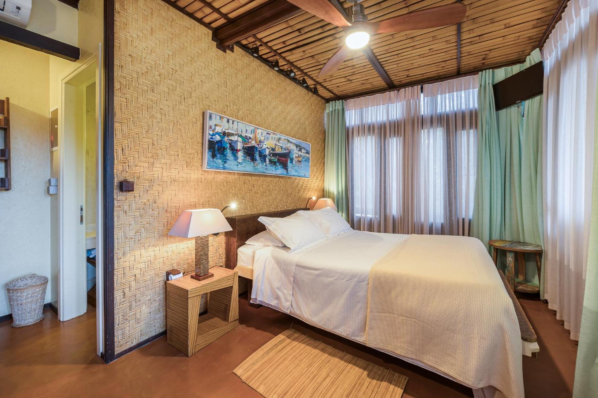 Bamboo Bungalow photo 2
