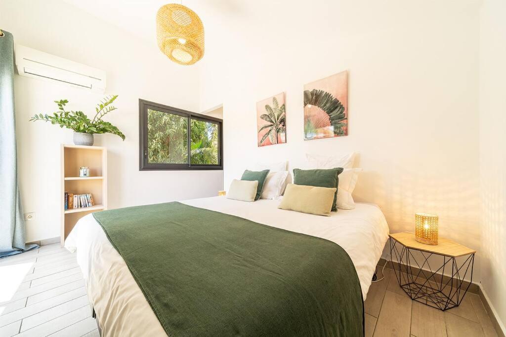 Three-Bedroom Villa photo 1