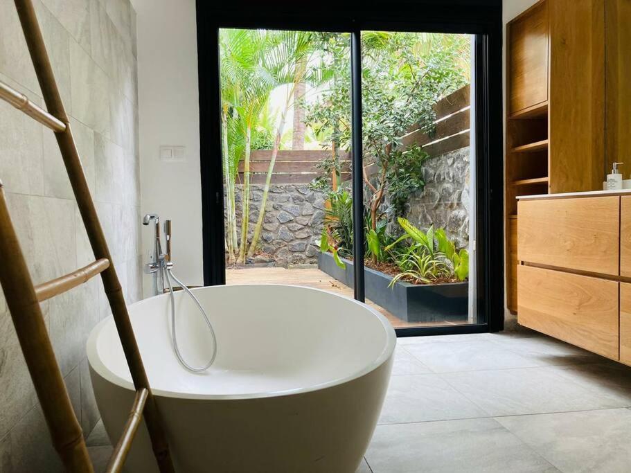 Three-Bedroom Villa photo 2