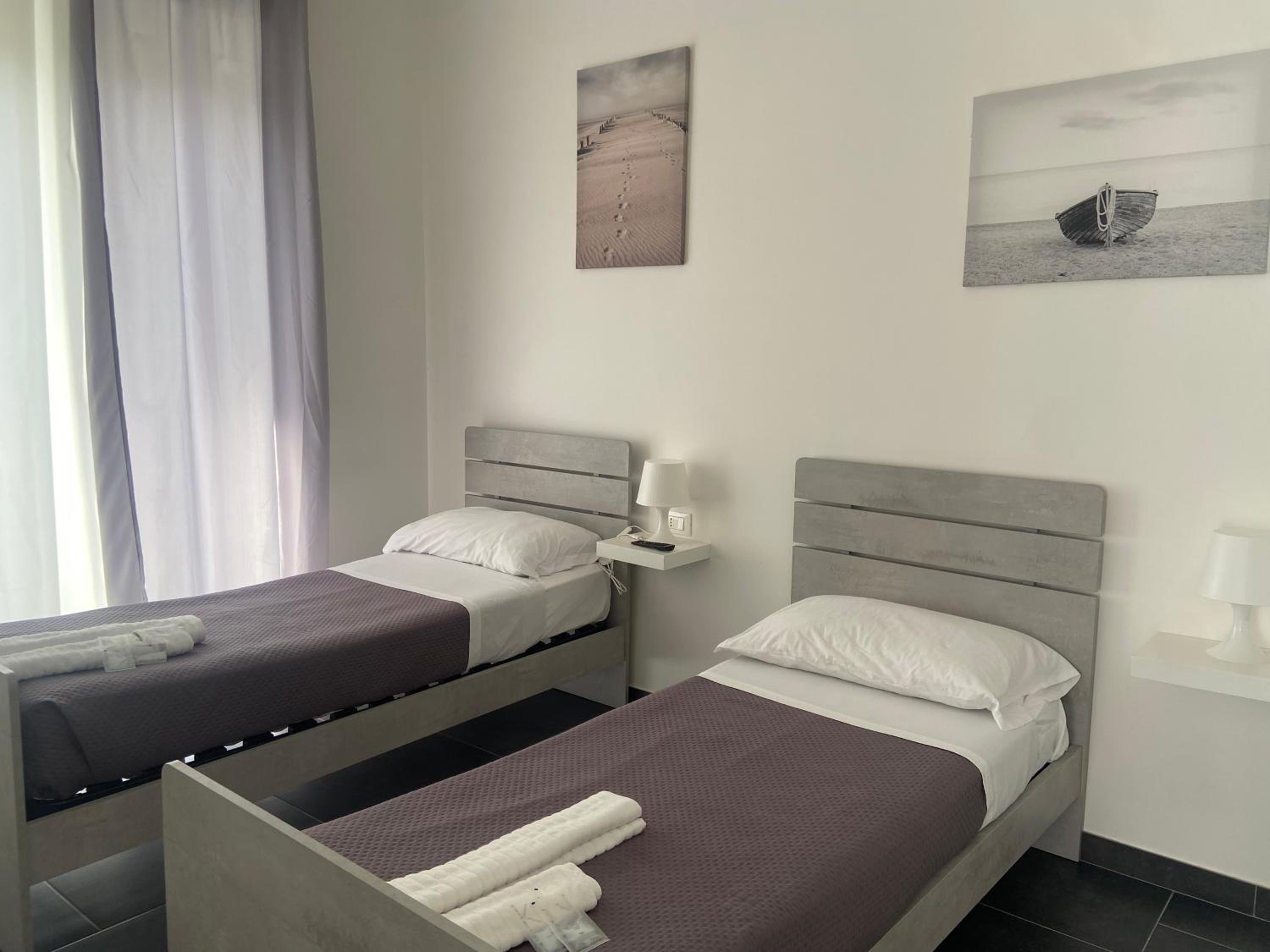 Quadruple Room with Balcony photo 3