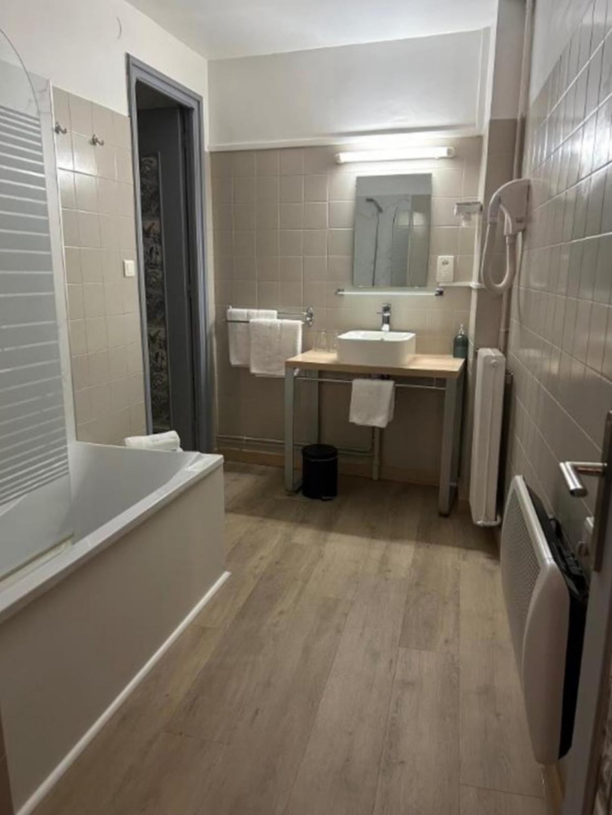 Superior Double Room - Photo 2