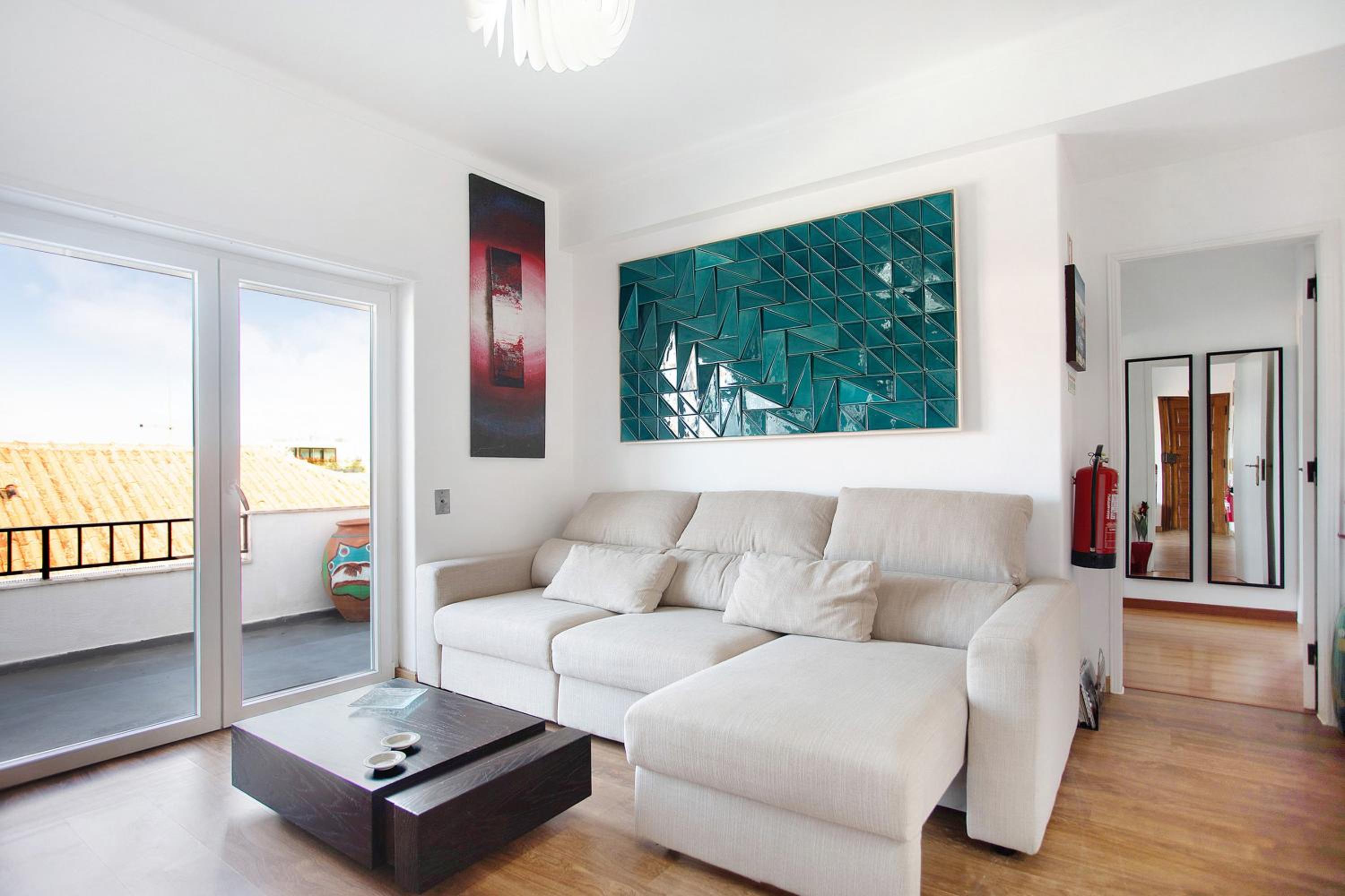 Two-Bedroom Deluxe Apartment with Balcony