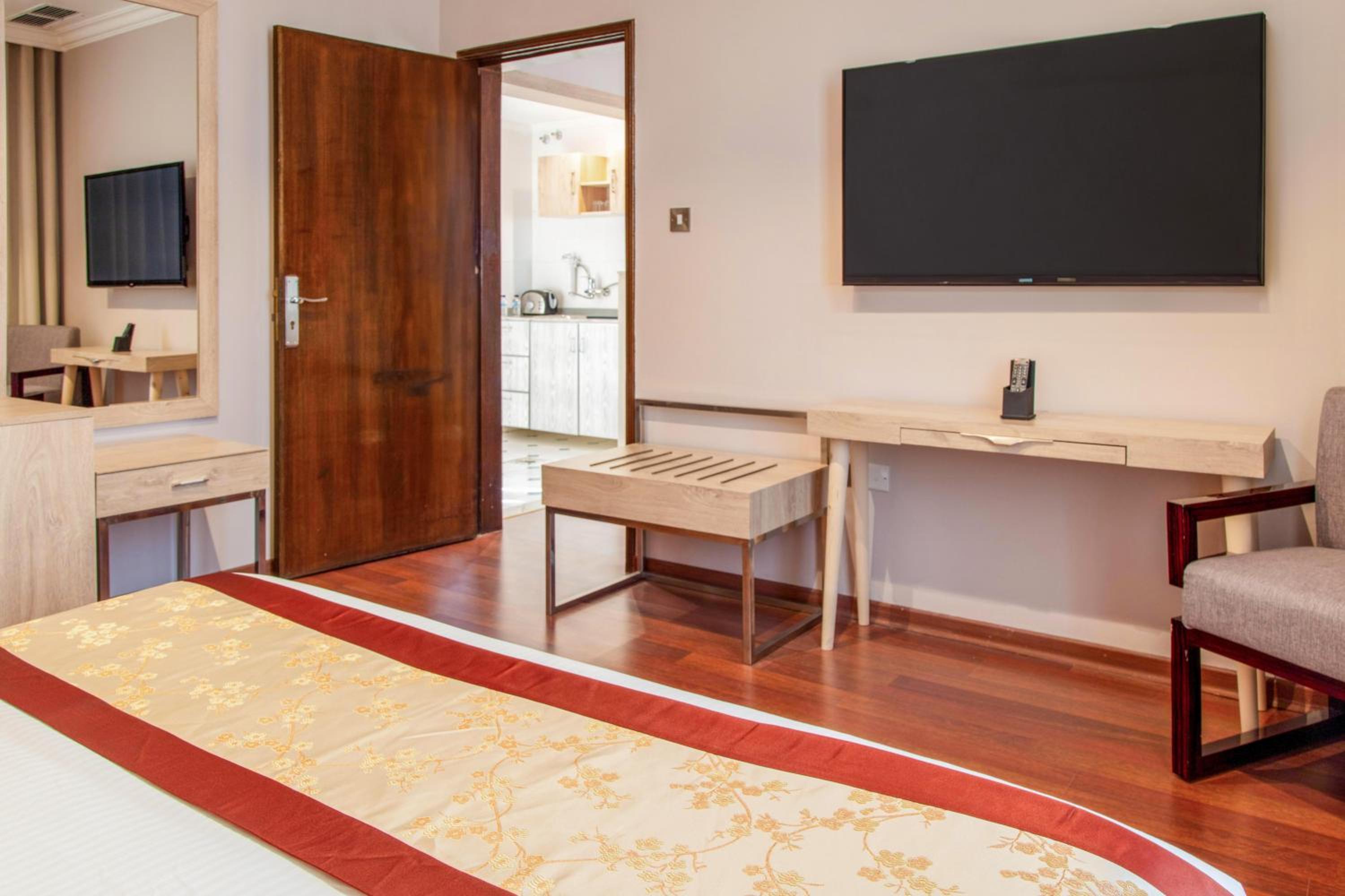 Two Bedroom Family Suite photo 3