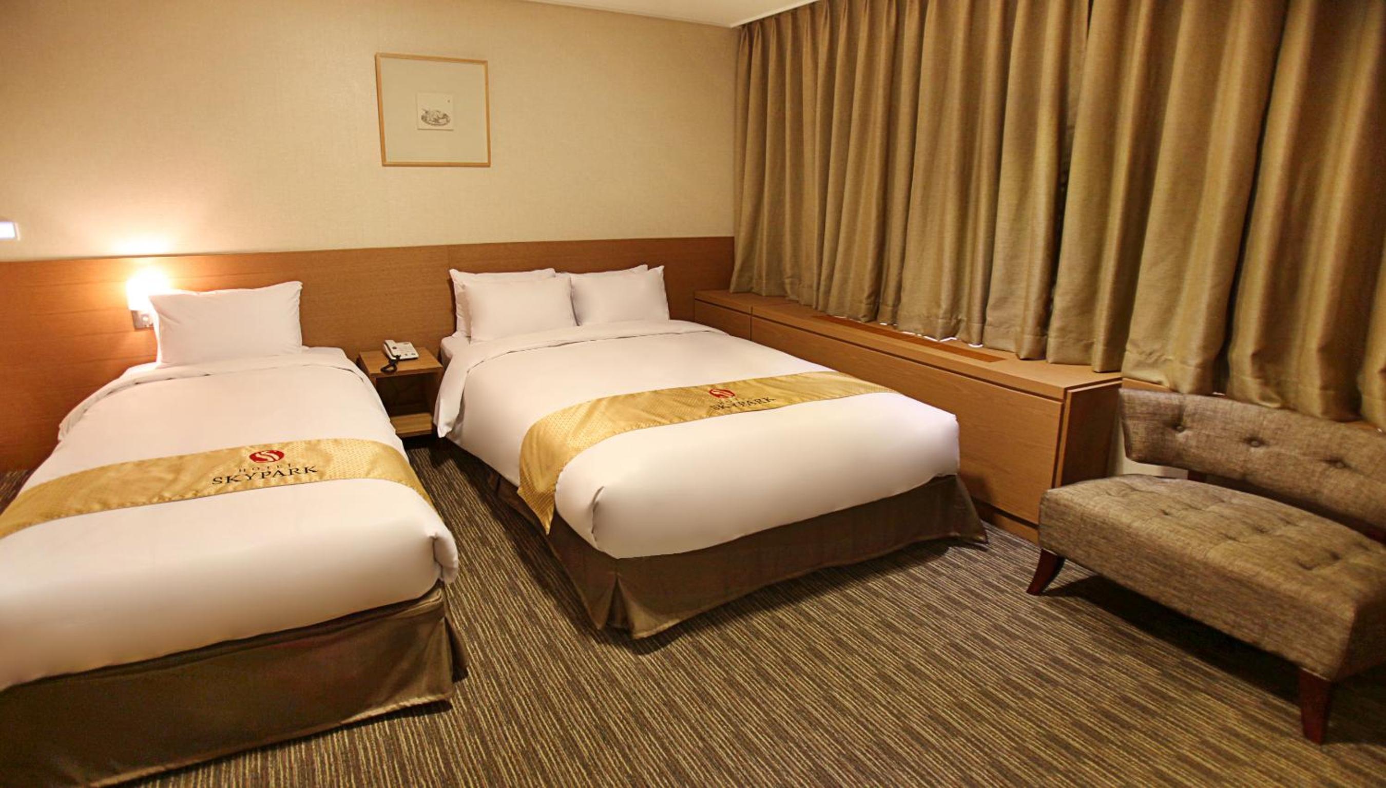 Deluxe Twin Room