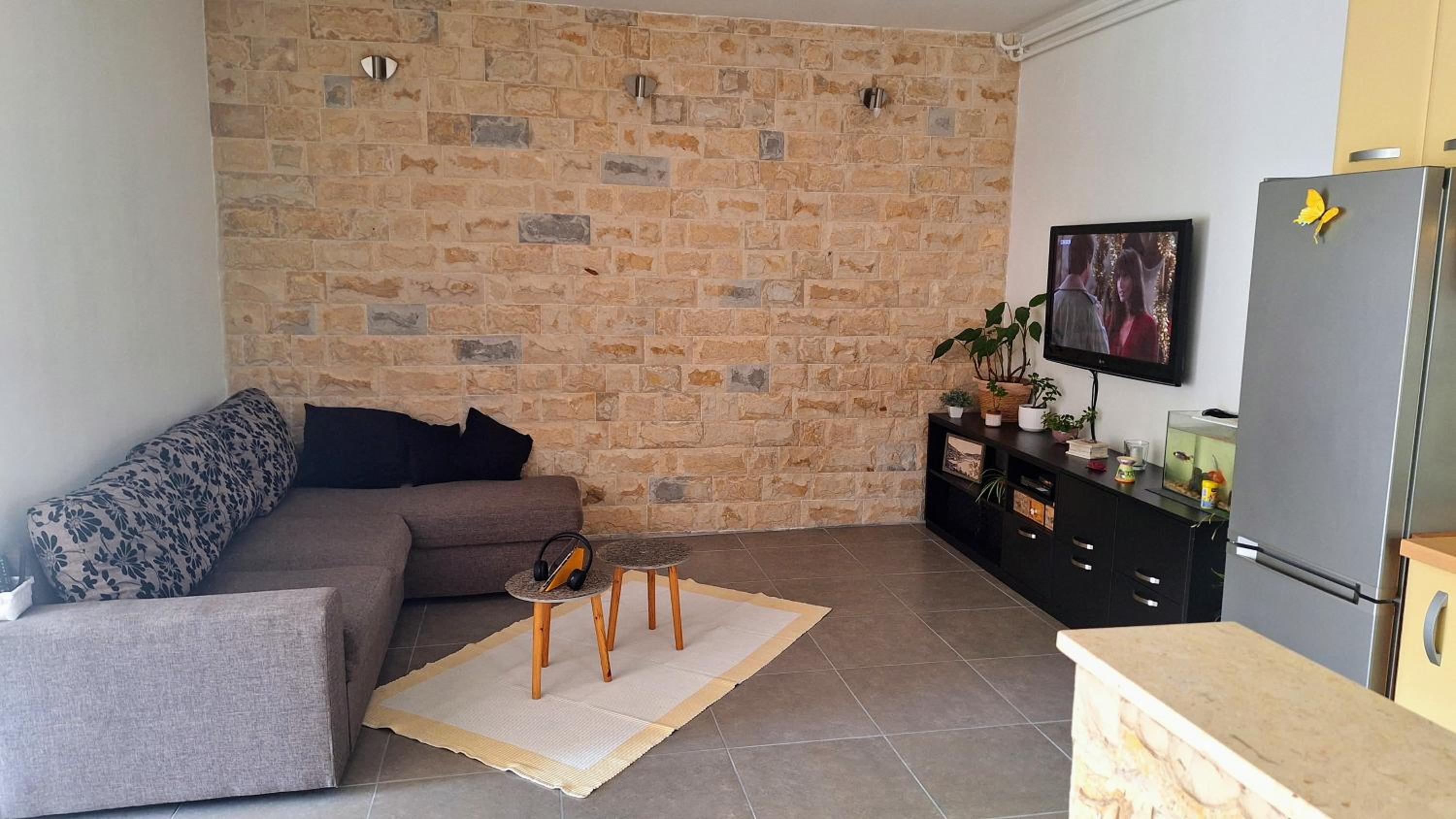 Apartment with Garden View