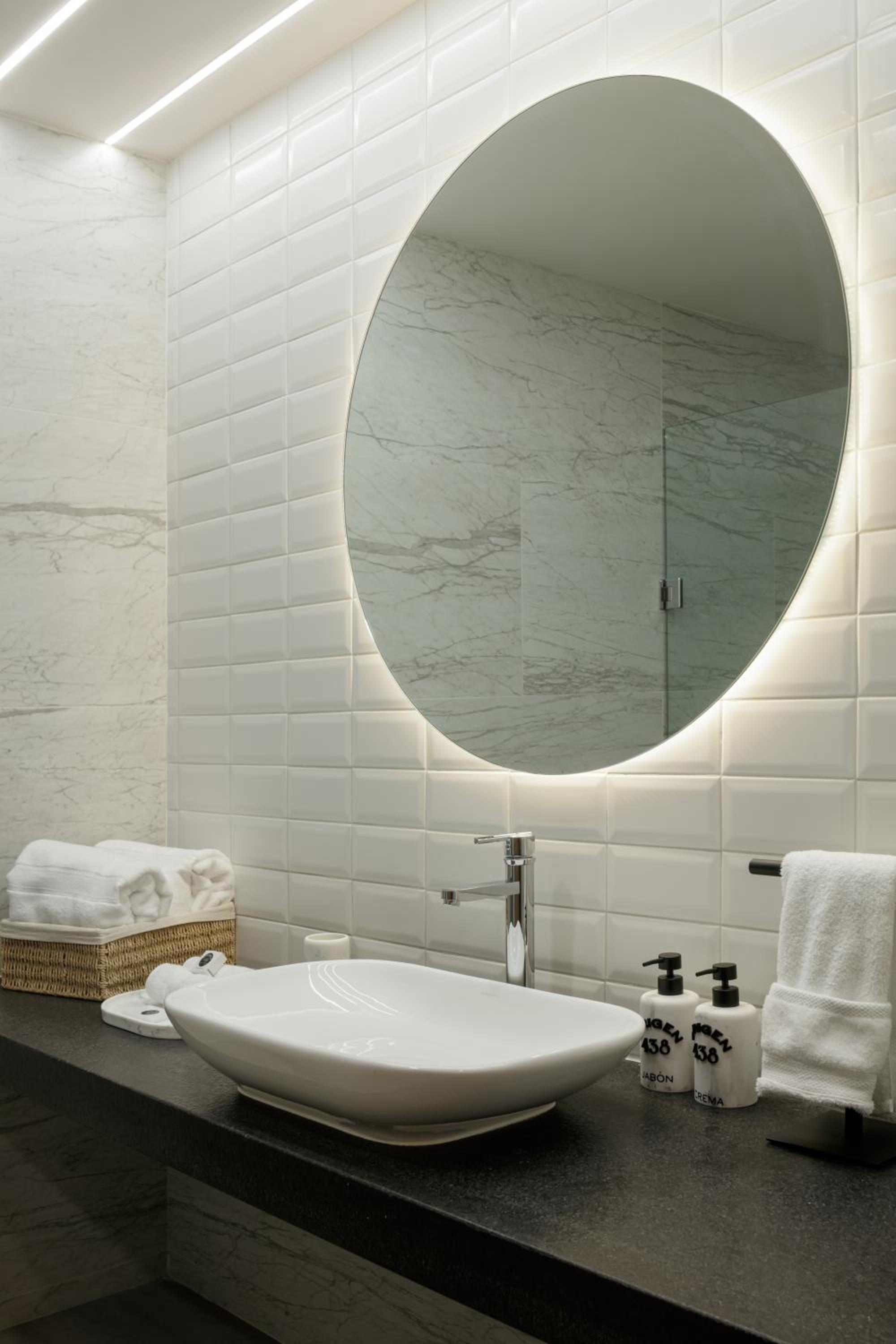Deluxe Suite - Photo 4