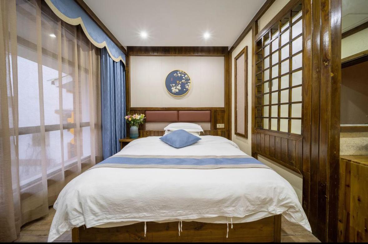 Single Room with Private Bathroom photo 3