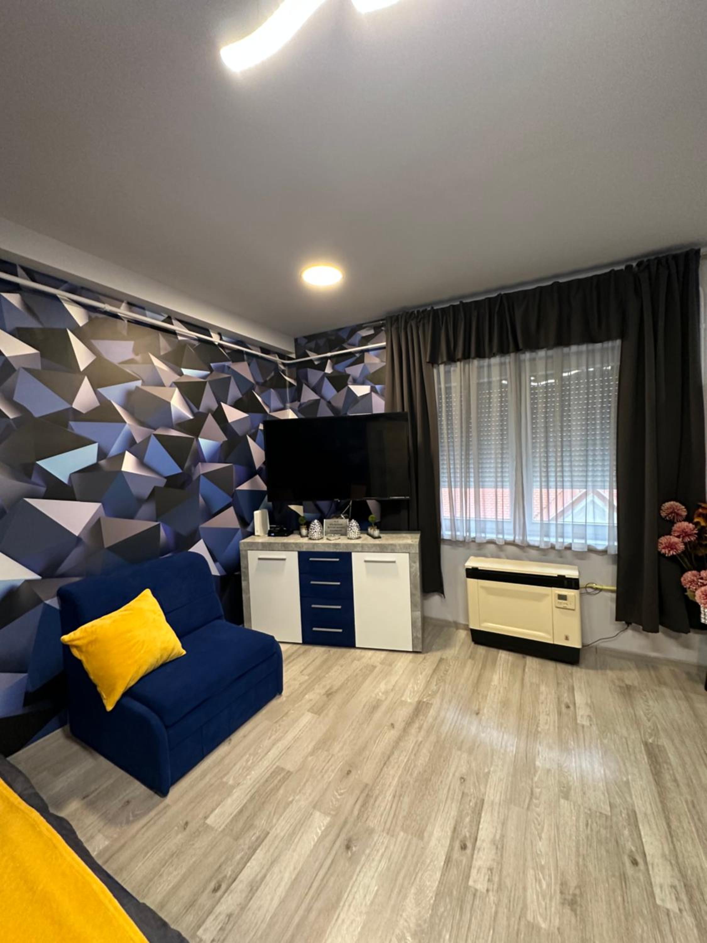 Studio Apartment - Photo 26