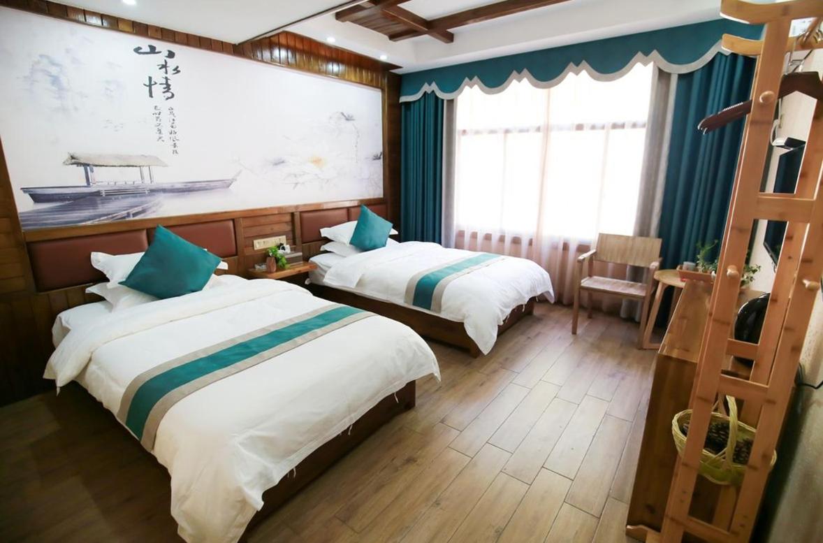 Twin Room with Mountain View photo 3