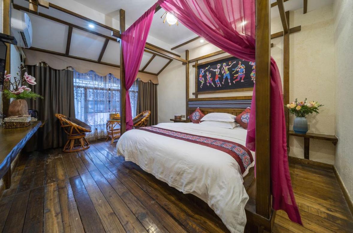 Deluxe Queen Room photo 1