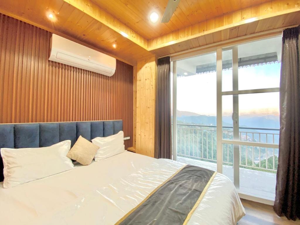 Double Room with Private Bathroom photo 1
