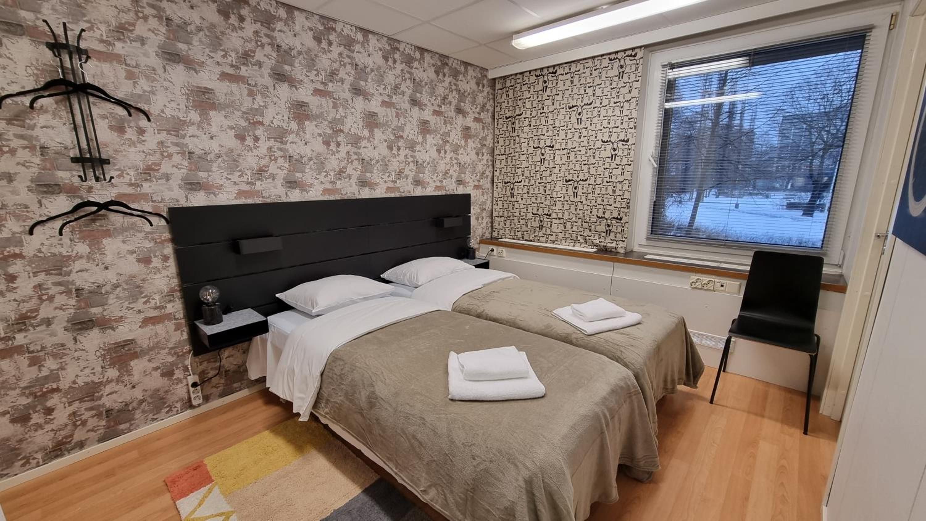 One-Bedroom Apartment photo 1