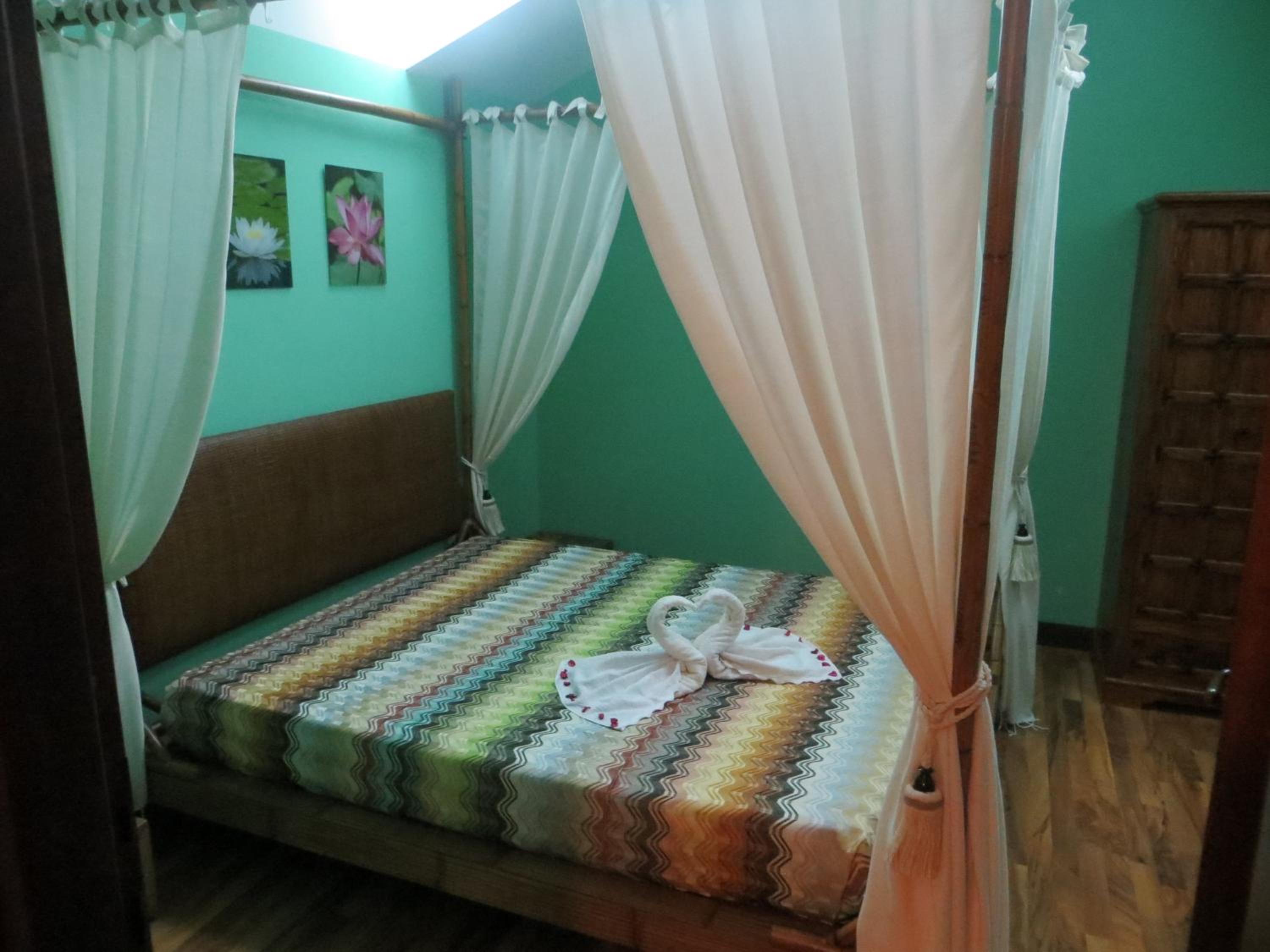 Double Room - Photo 25