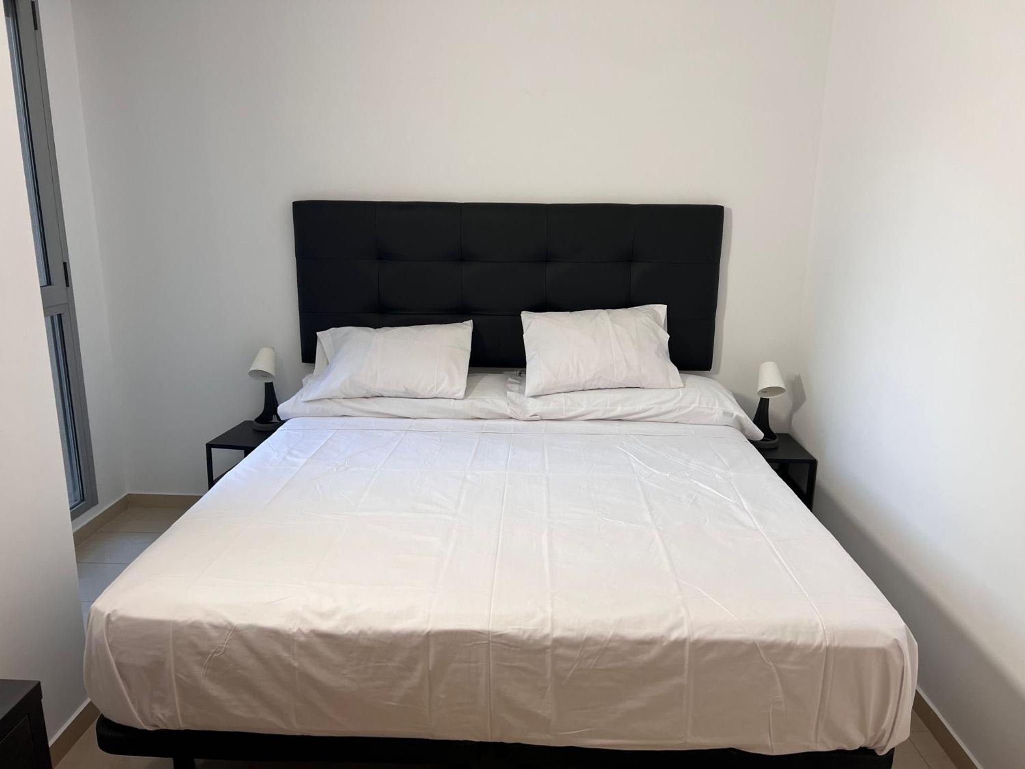 Queen Room photo 2