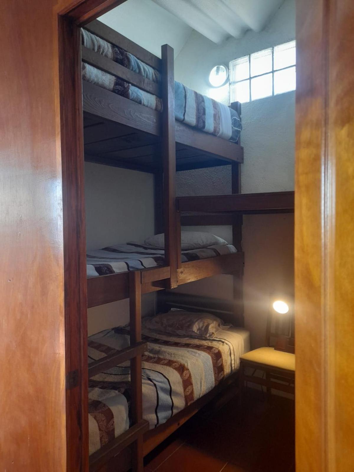Twin Room with Extra Bed photo 1