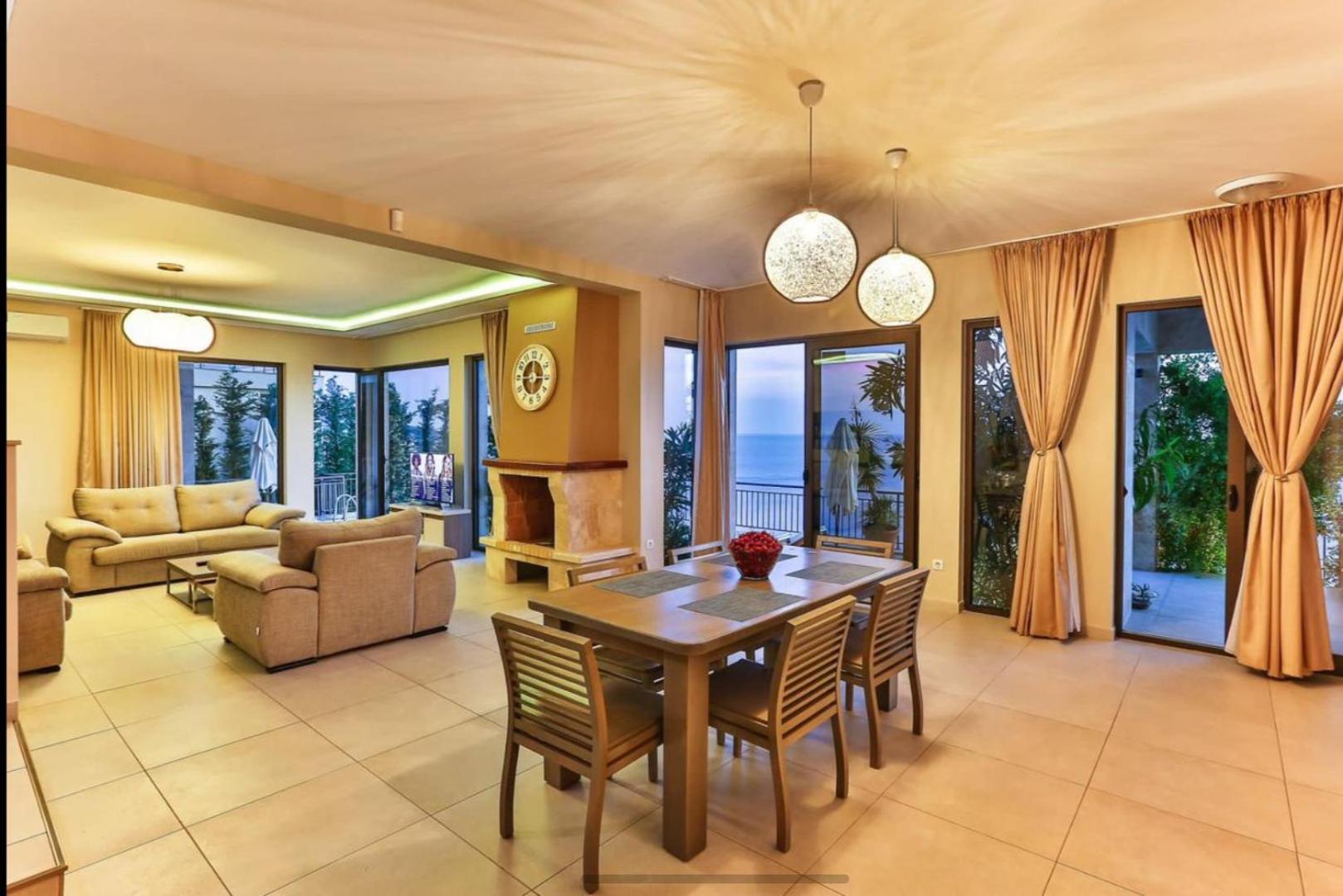 Villa with Private Pool photo 3