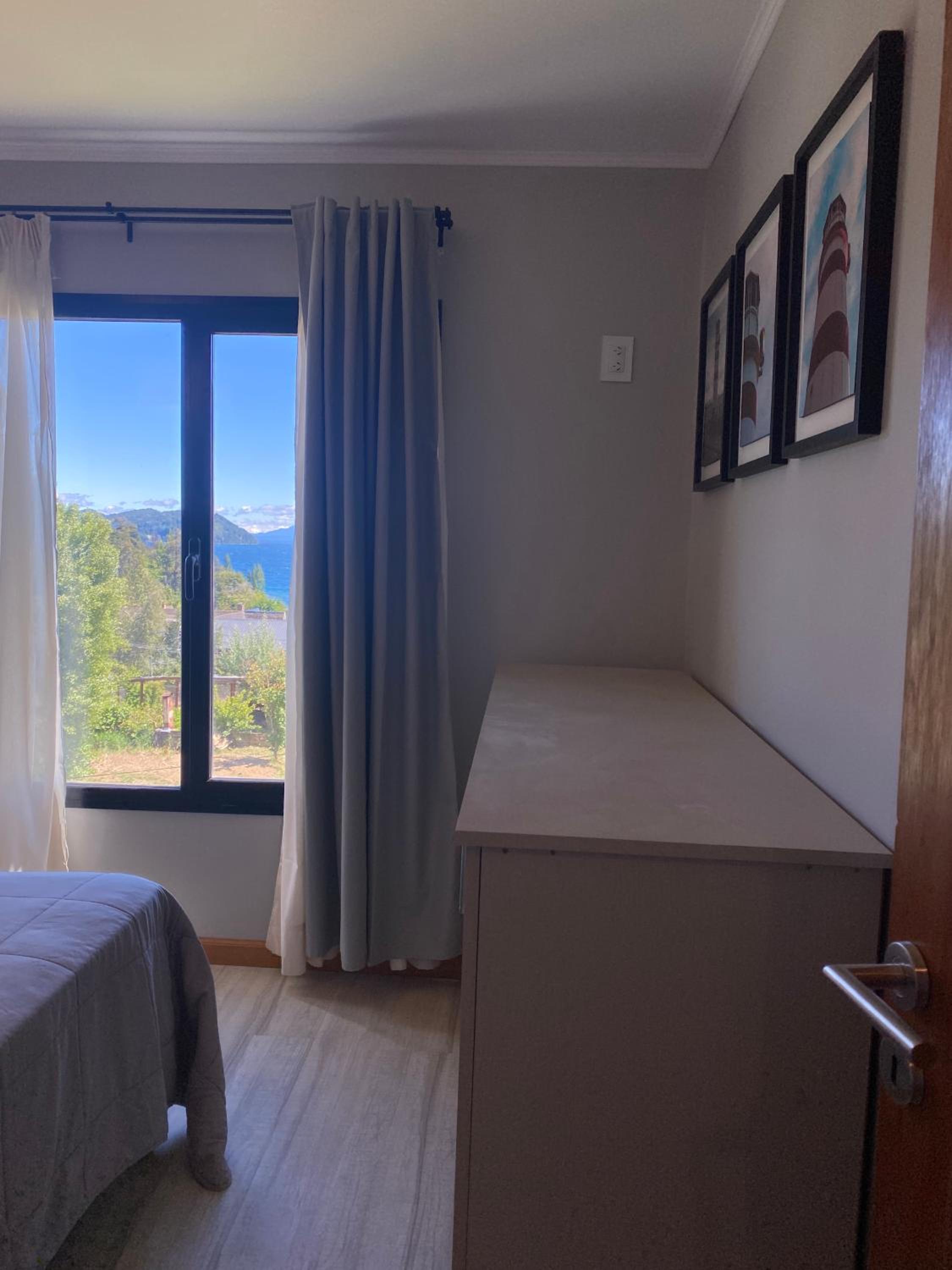 Apartment with Lake View photo 2