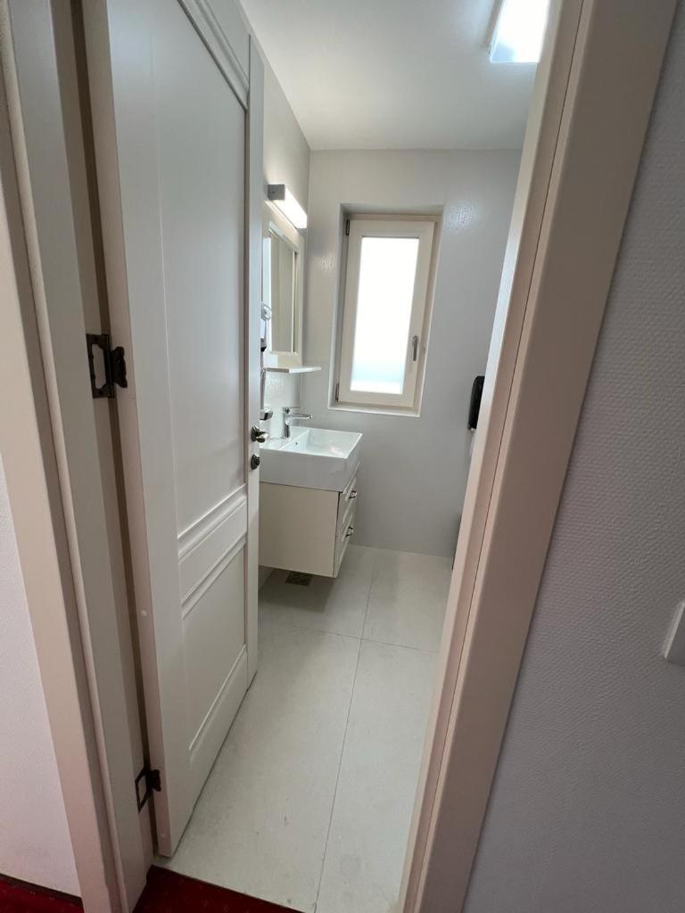 Deluxe Double or Twin Room photo 3