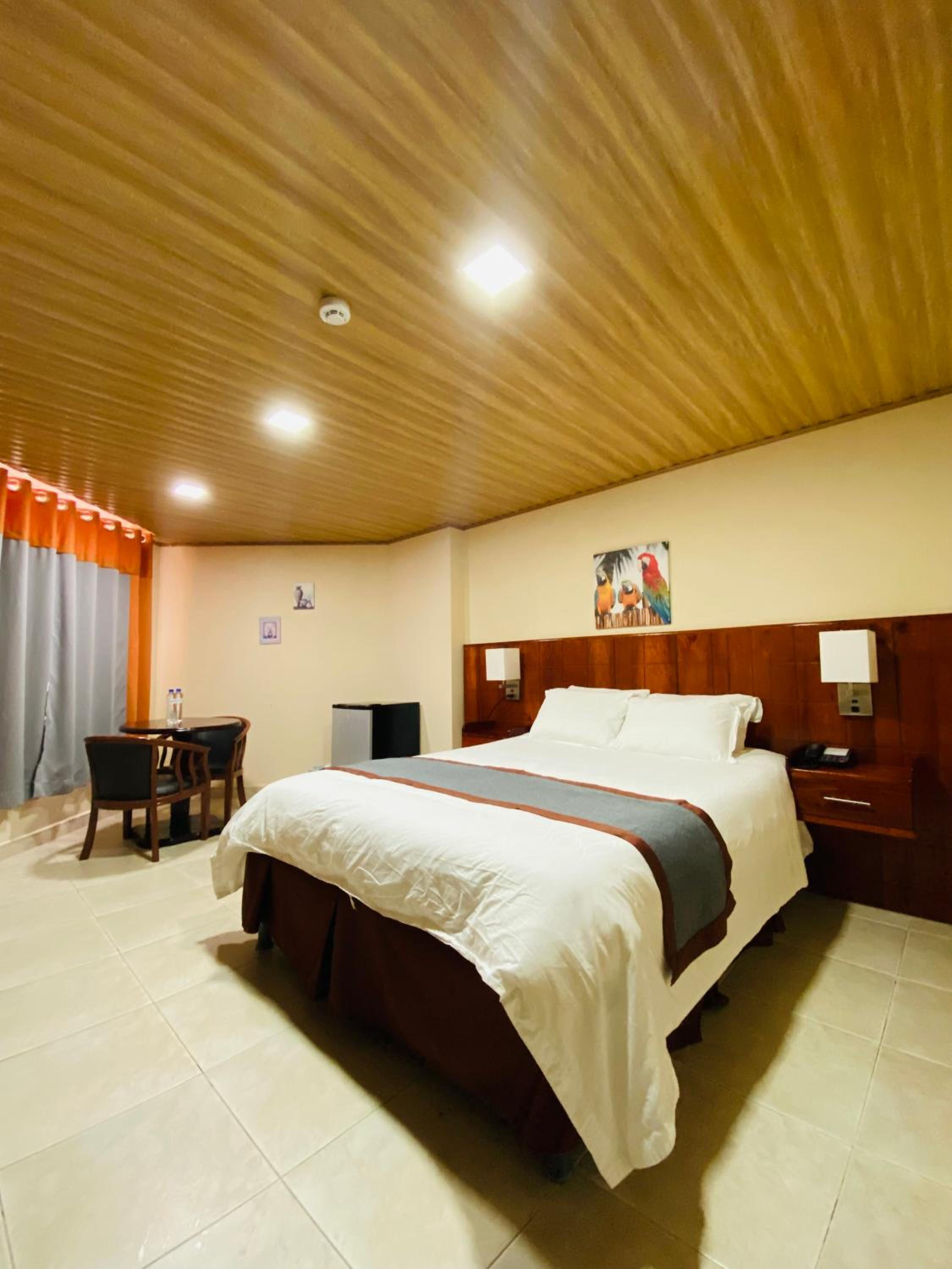 Deluxe Queen Room photo 3