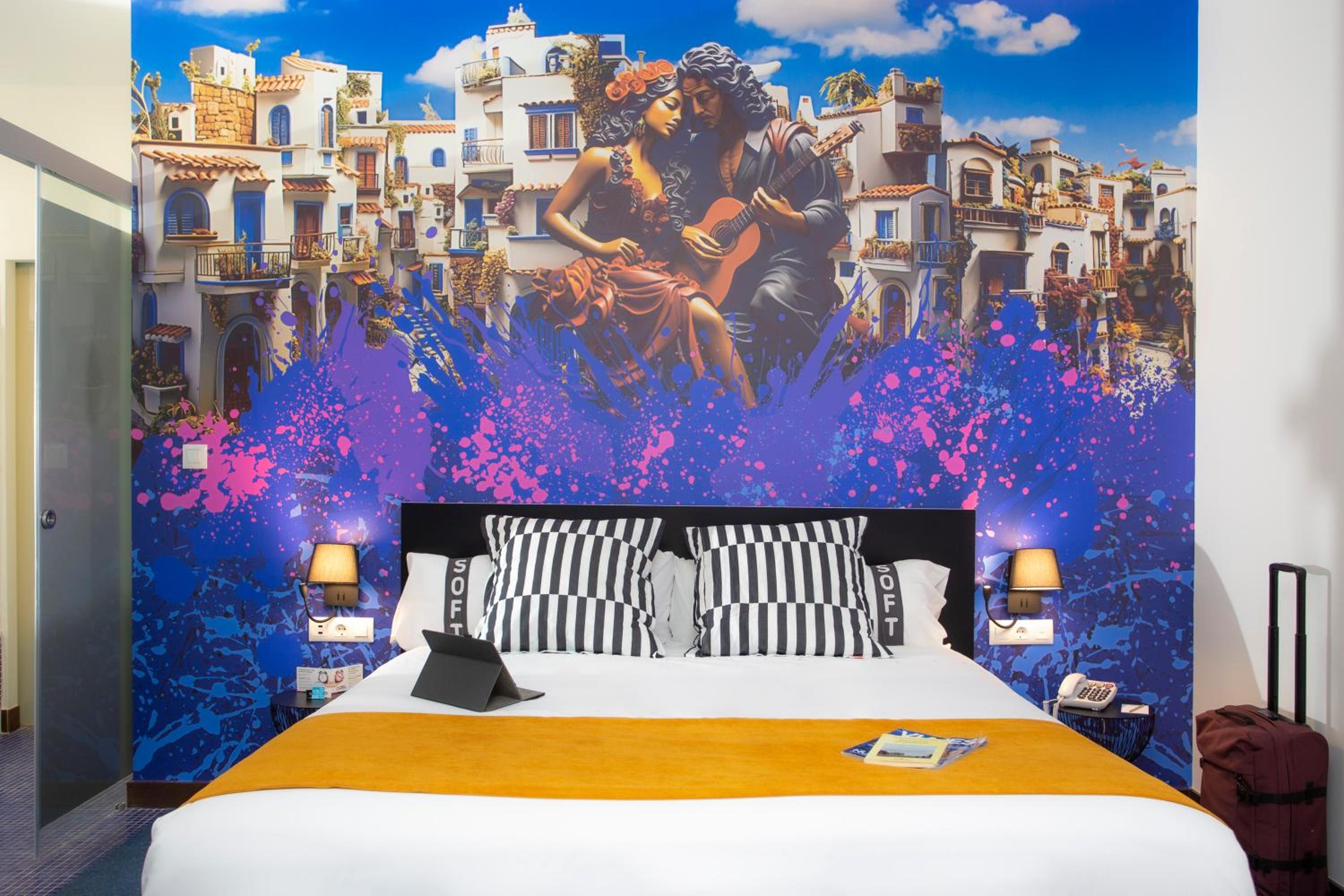 Double or Twin Room - Photo 3