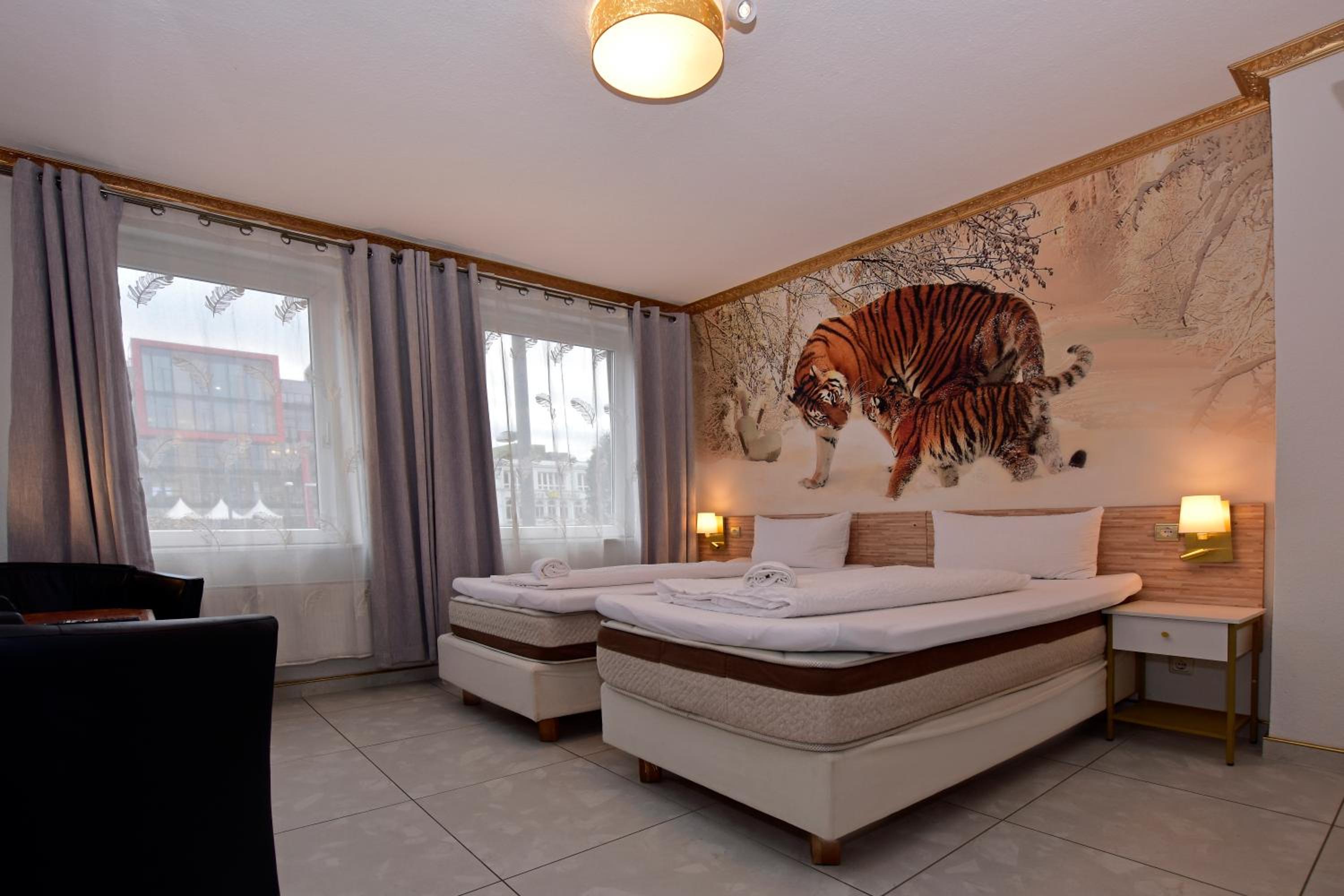 Twin Room with Private Bathroom