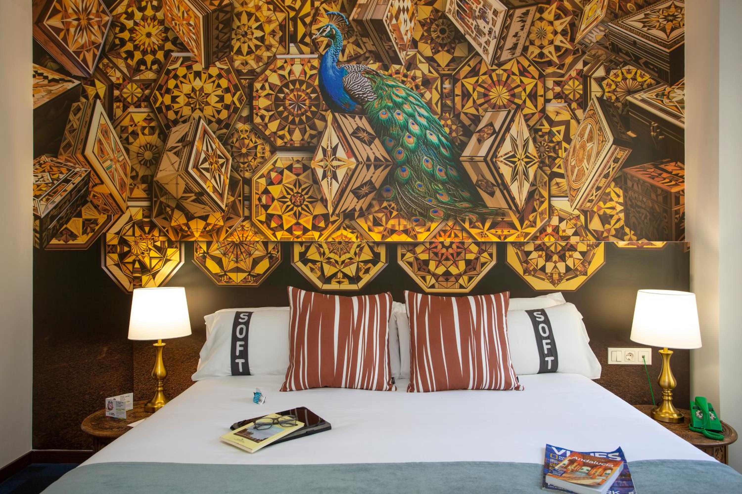 Double or Twin Room with Balcony - Photo 13