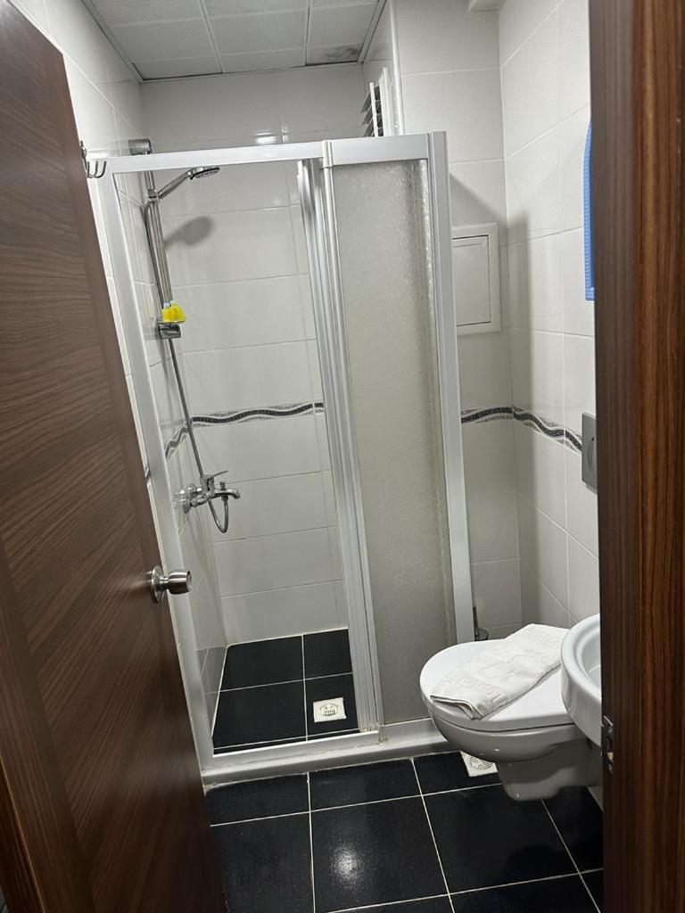 Double or Twin Room with Bathroom photo 2