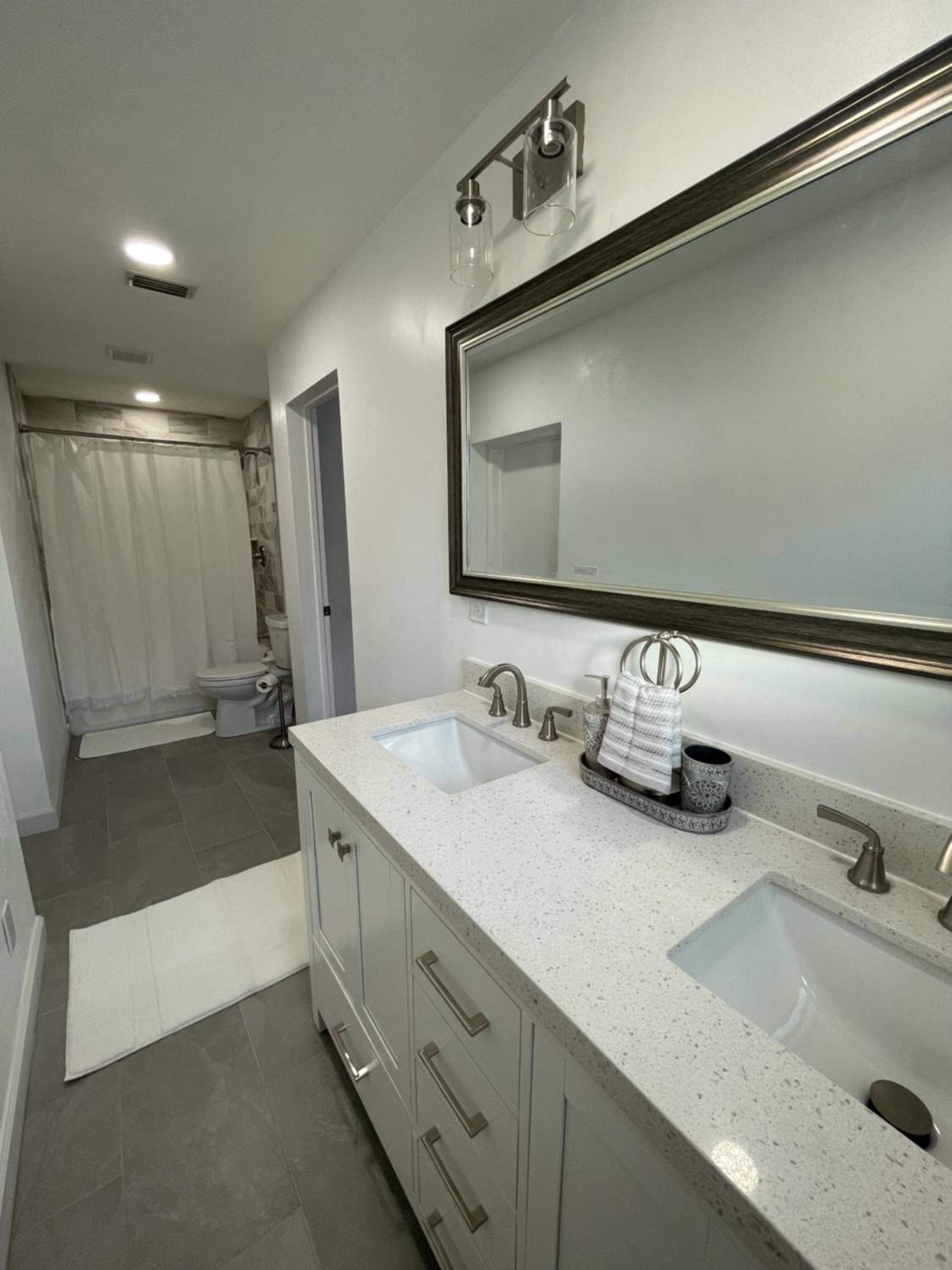 Three-Bedroom House photo 2