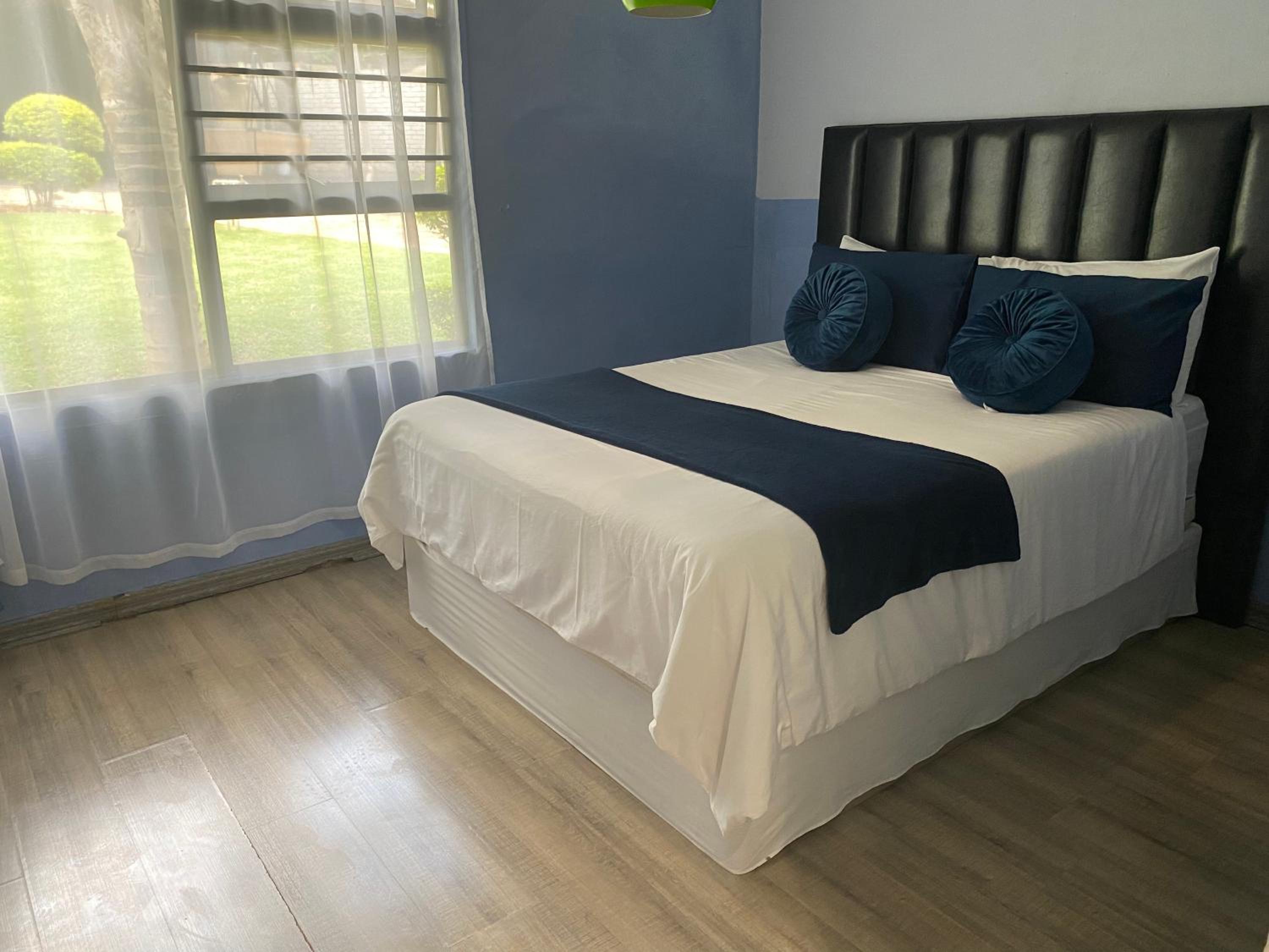 Villa photo 1