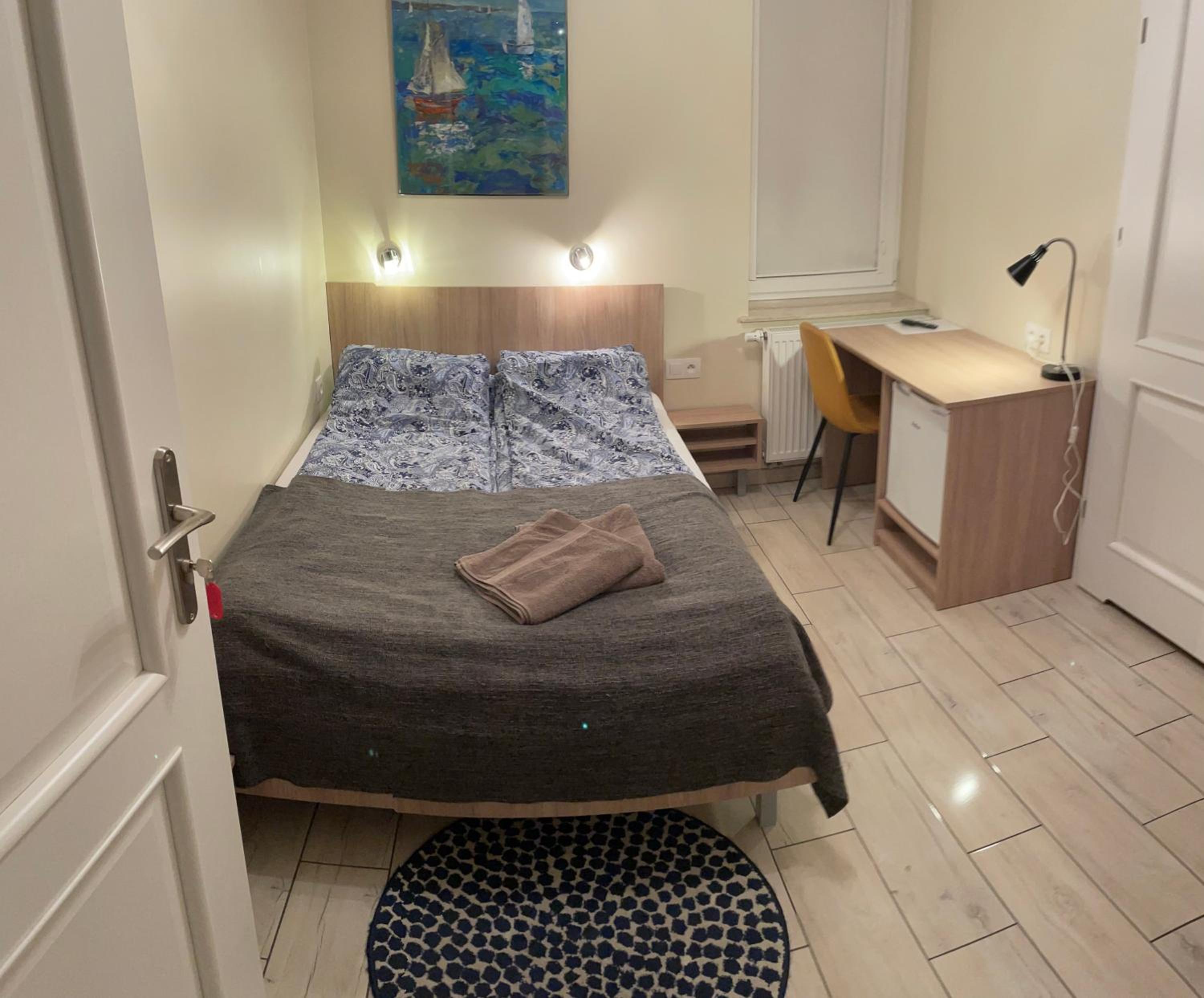 Double Room - Photo 3
