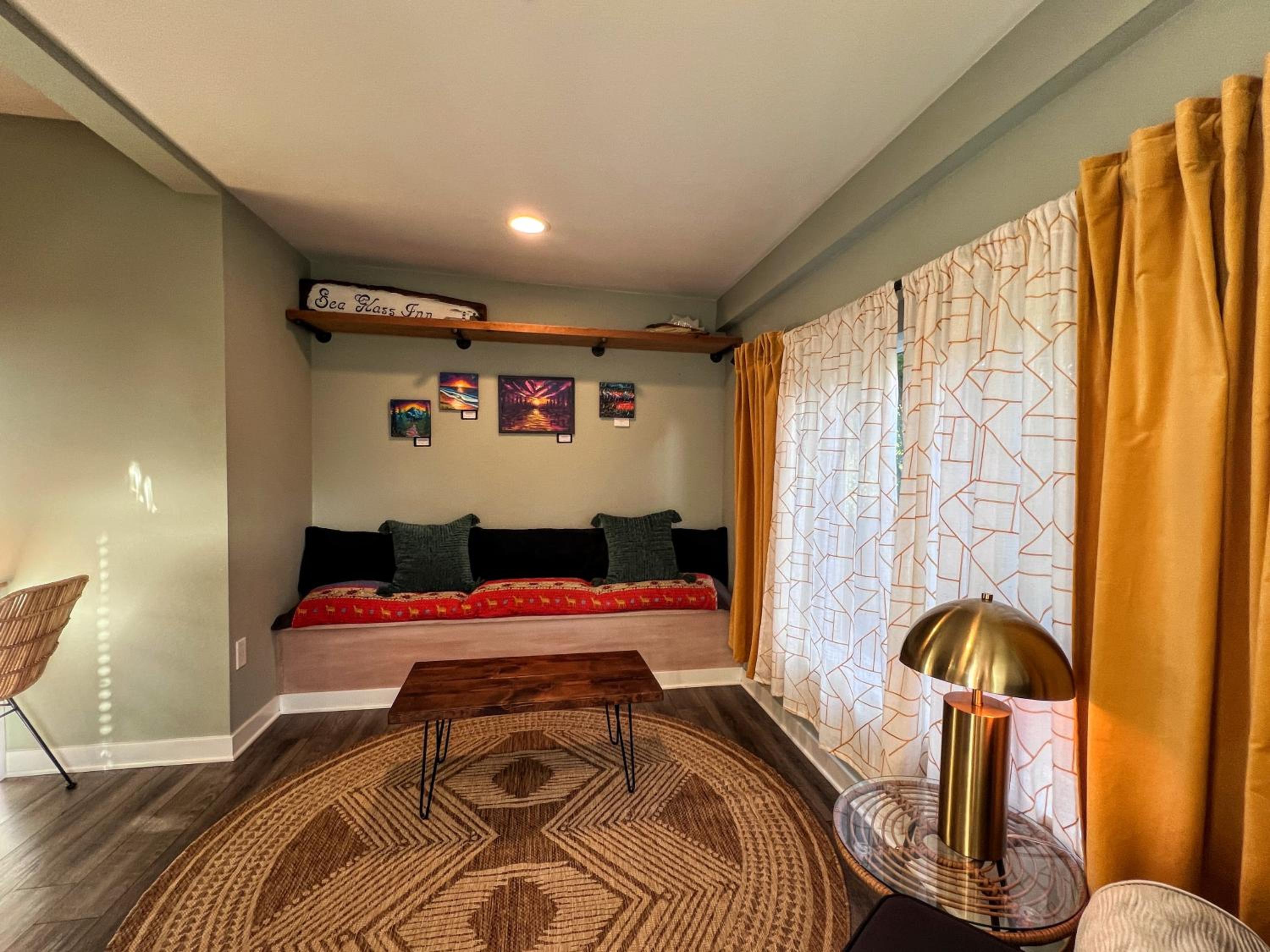 Deluxe King Studio photo 1