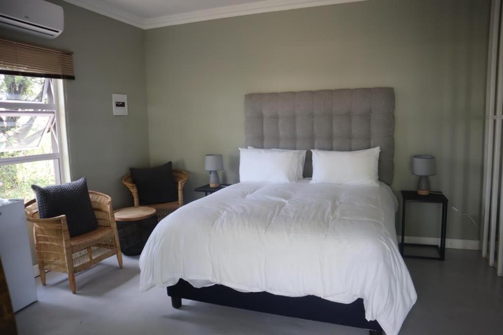 Double Room with Private Bathroom photo 1