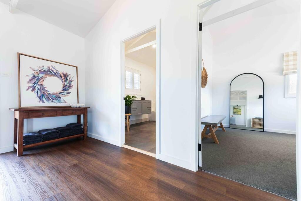 Three-Bedroom House photo 2