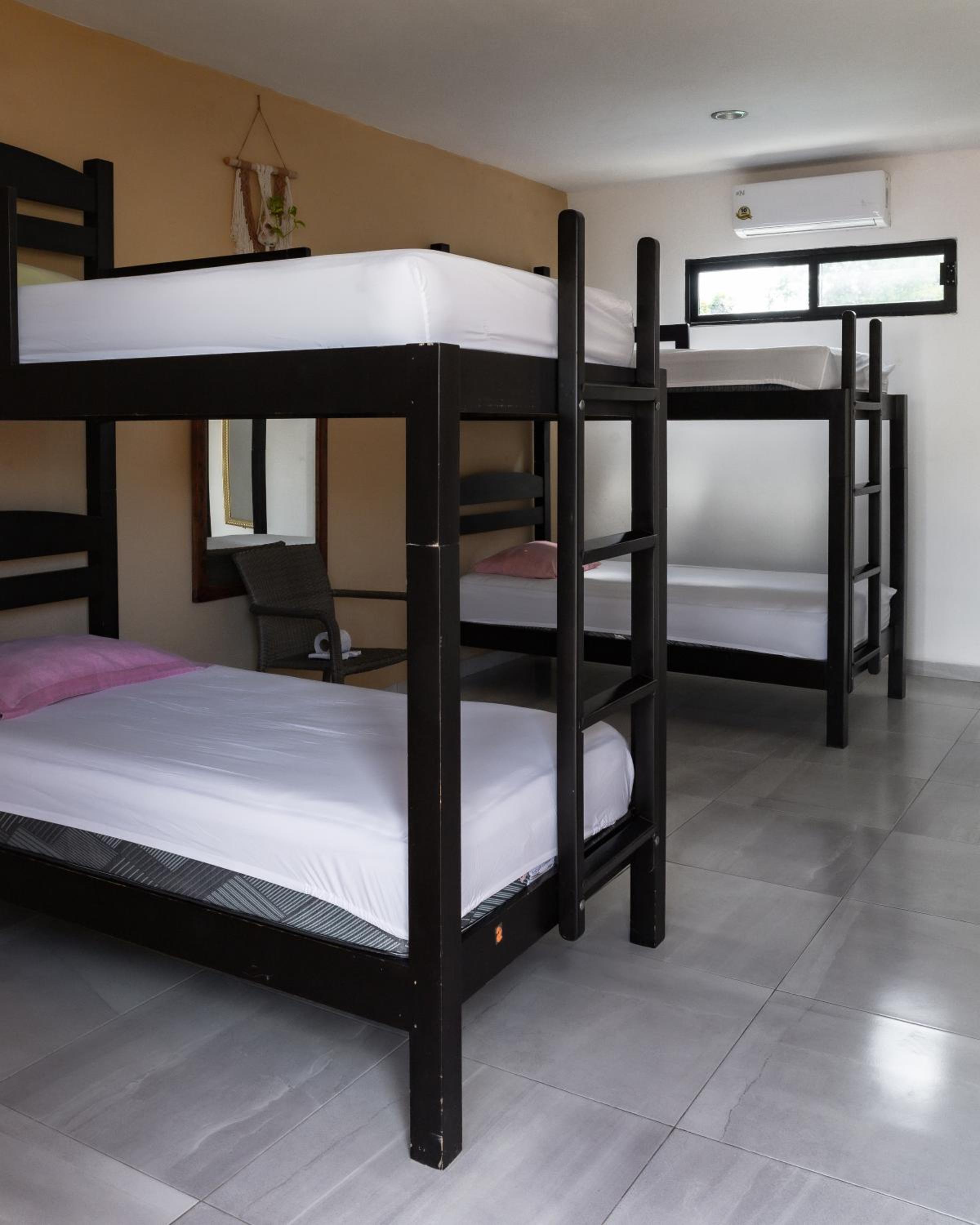 Standard Quadruple Room photo 2